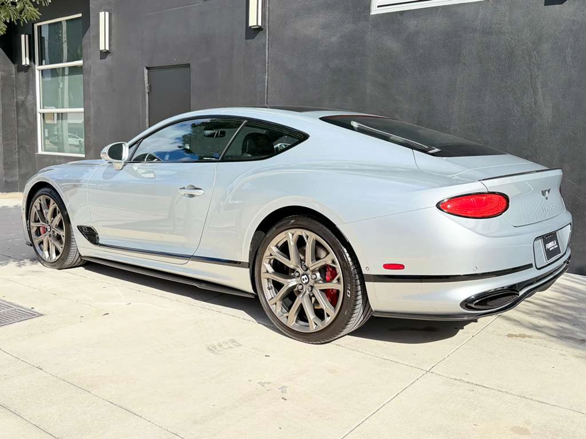 mph020_2300669580_Whats_App_Image_2025_12_17_at_5_40_19_PM_6_2e431bd3a2