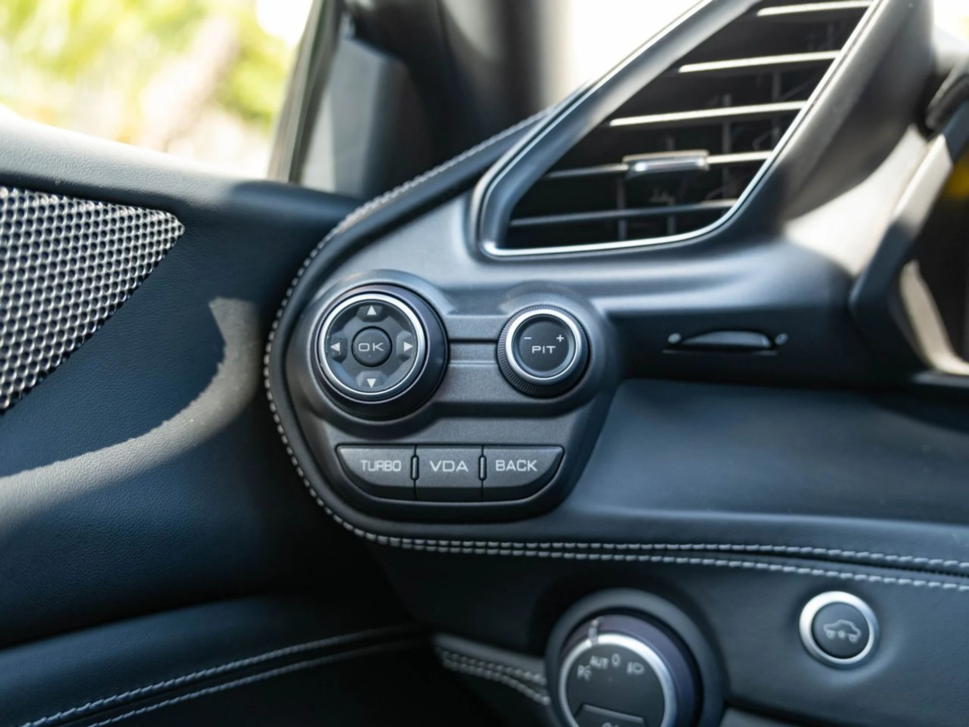 mph020_2305074873_2b8877d86044d9047e83ba29de491597x_ec7214deaa