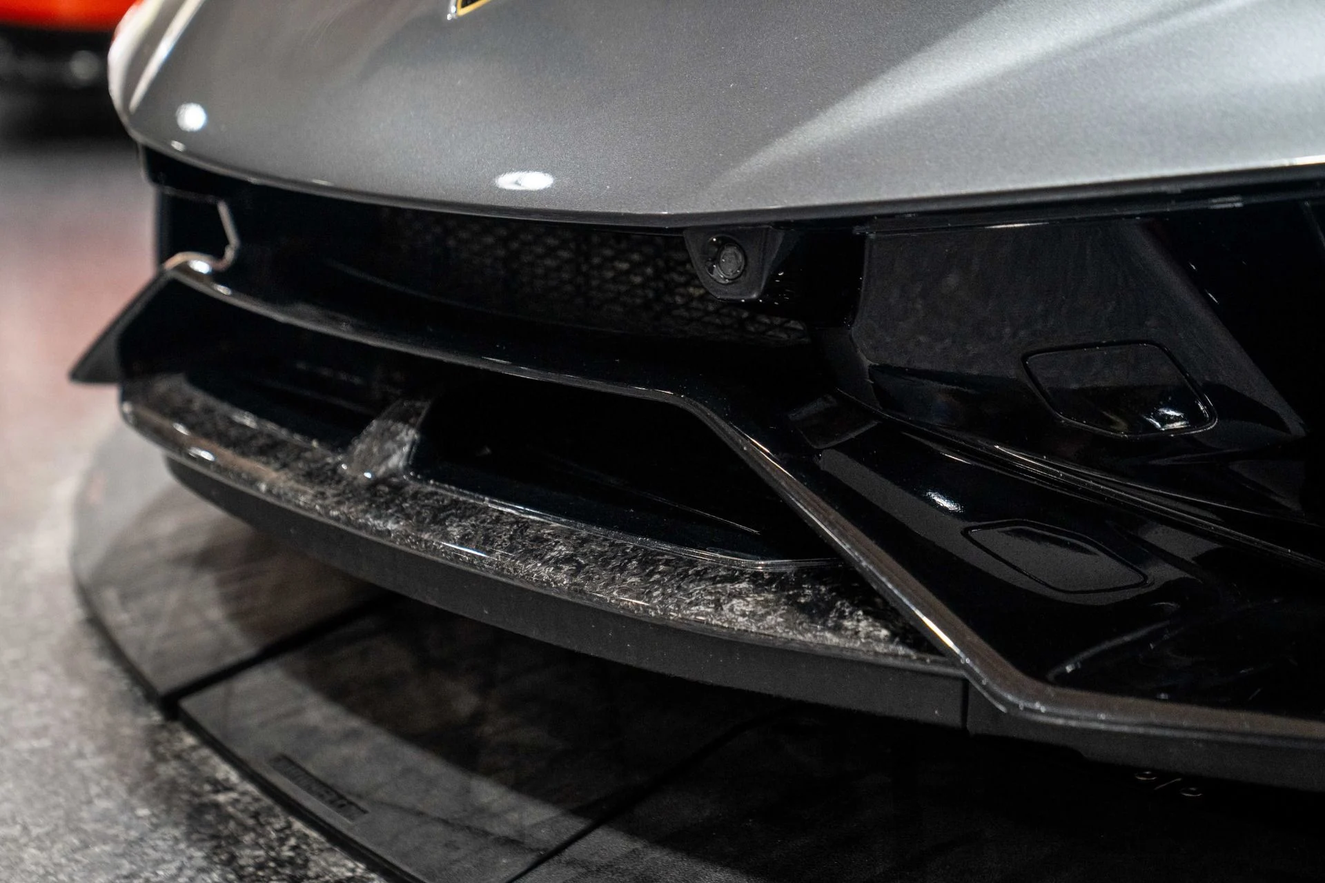 mph020_2306734_Used_2019_Lamborghini_Huracan_LP_640_4_Performante_1767503962_924f7a3dd0