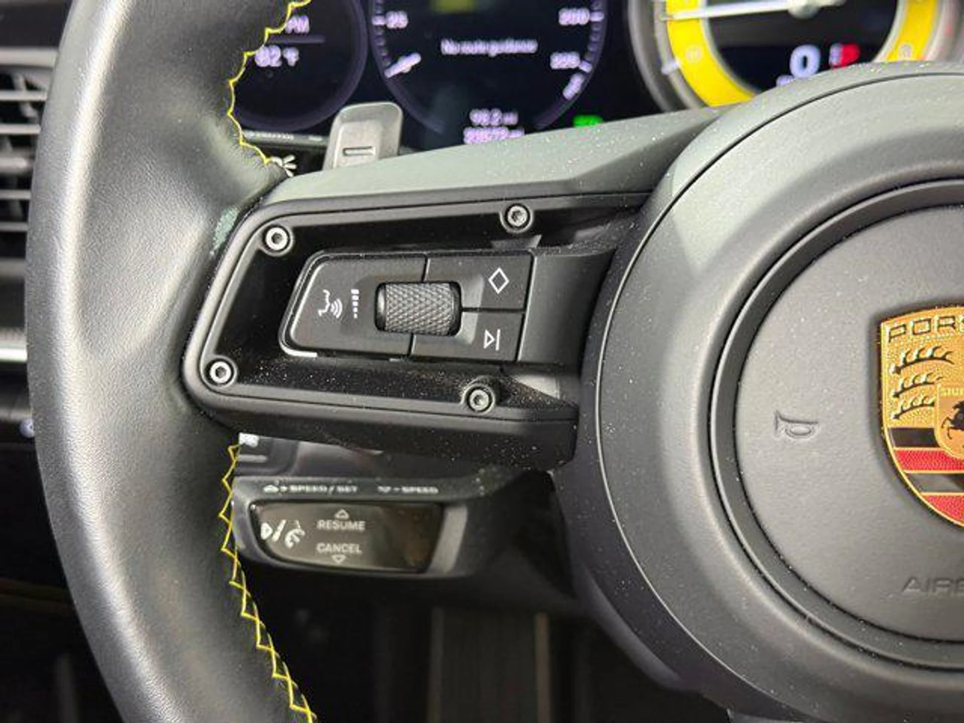 mph020_230678722_S_Ivu0md_Ve_L28_wb_U38_Aunx6r_BQ_4_6c86c96b39