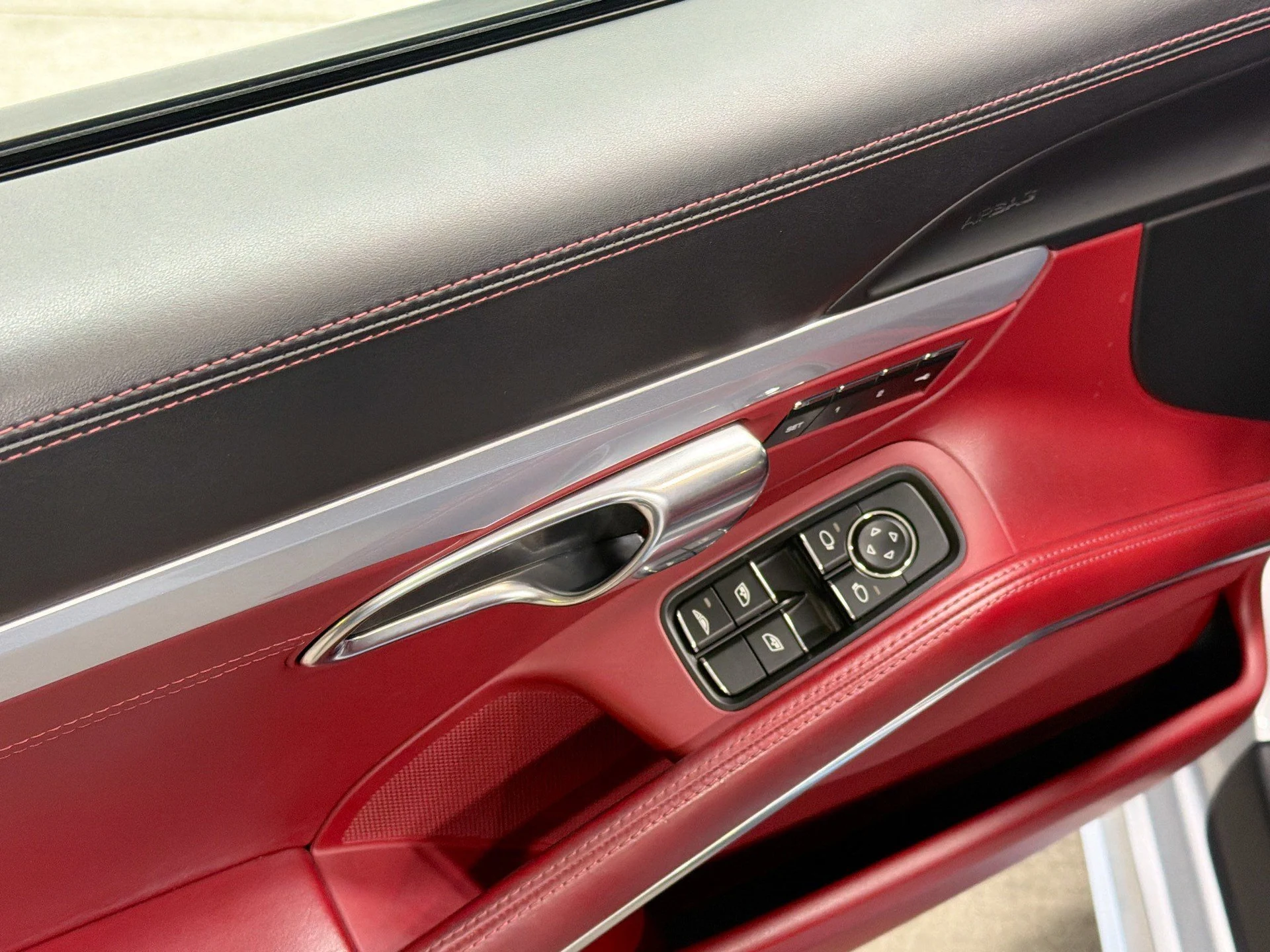 mph020_2317258844_4682f2c2df2a7c7441d3168aca6ce693_777c590dee