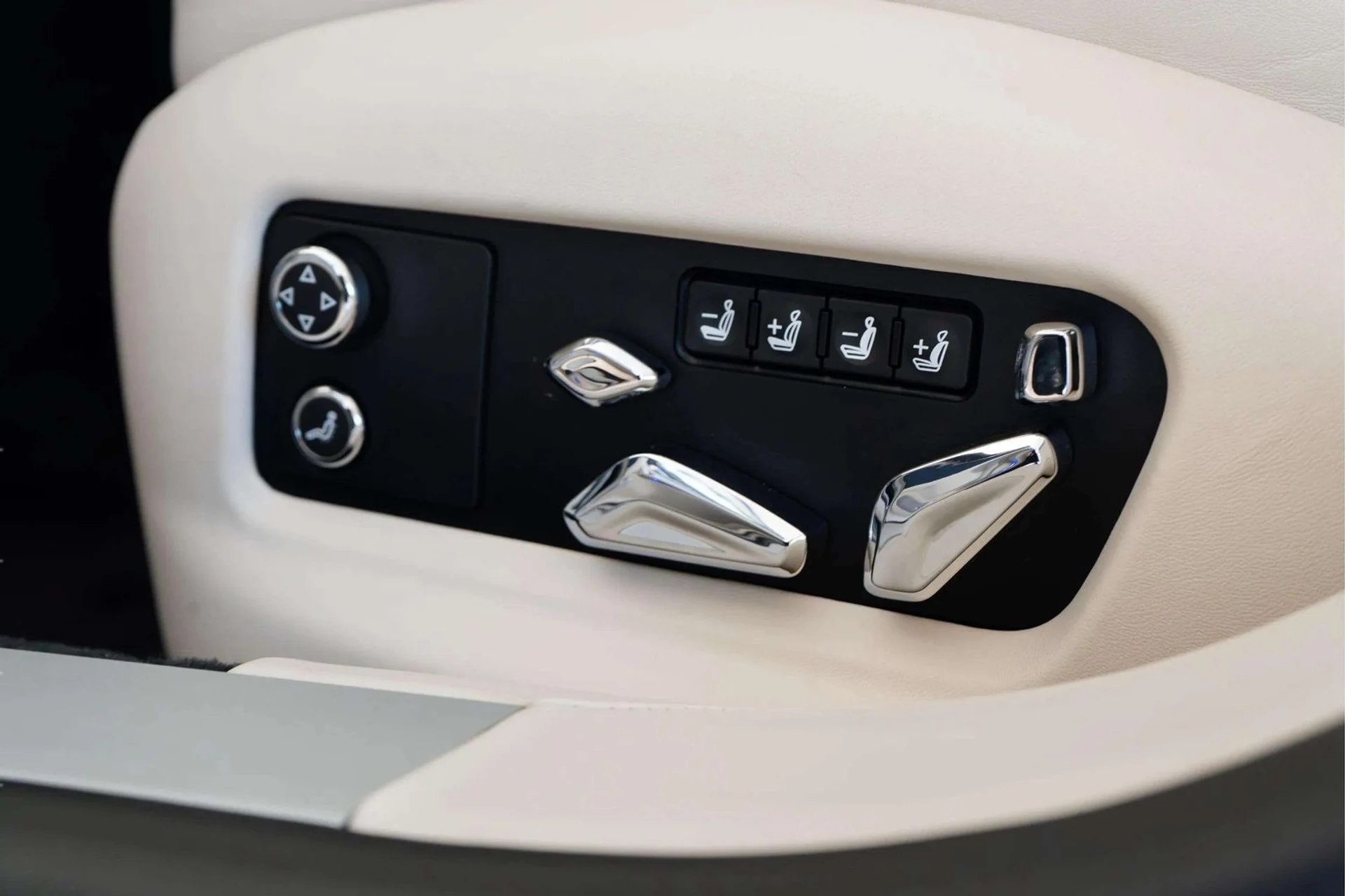 mph020_2322828748_ef996240_23f8_4433_9495_3b2cabab2568_2c67870d4e