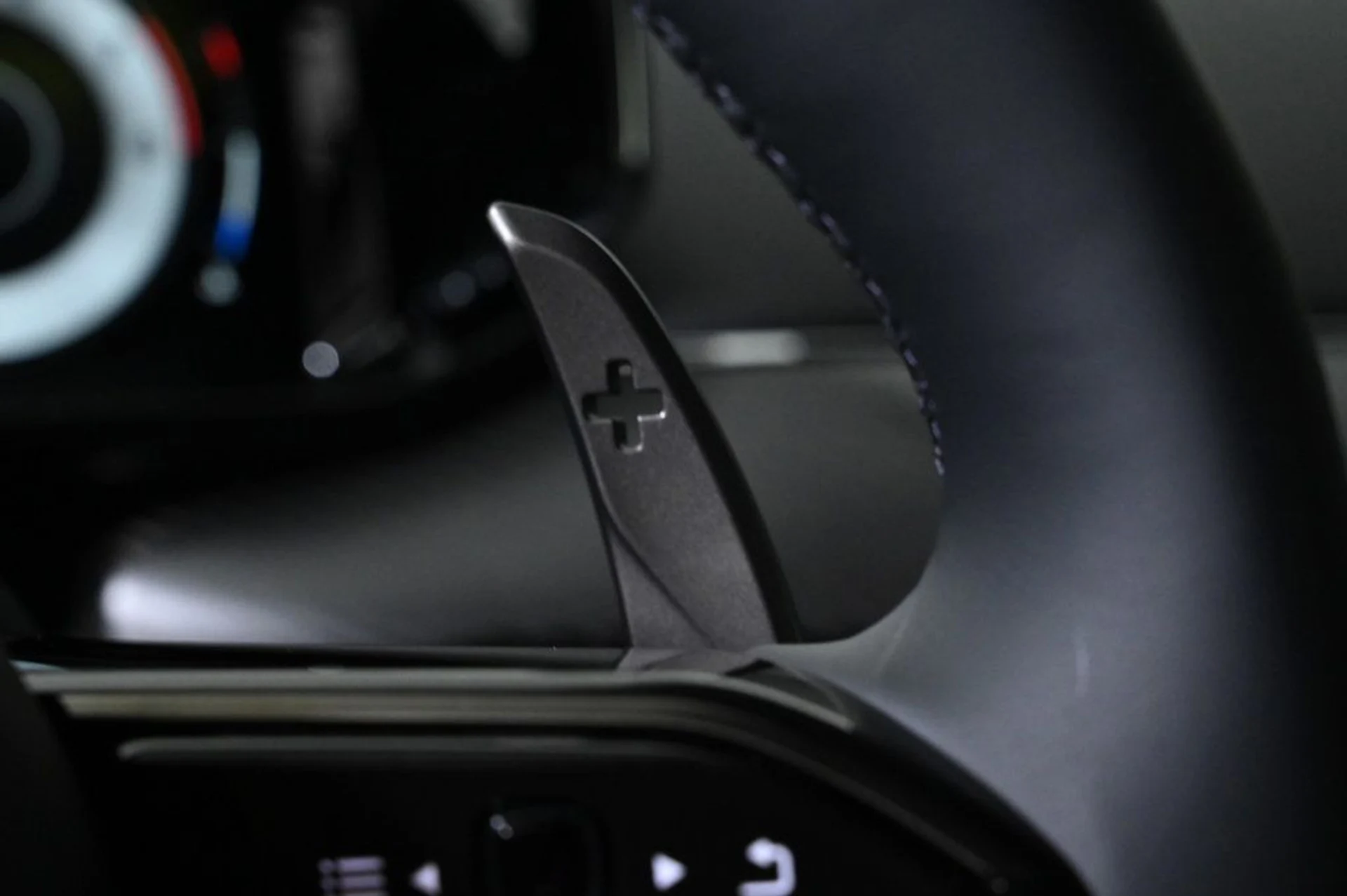 mph020_2328633957_new_2026_aston_martin_vantage_11350_22934413_20_1024_93799626bd