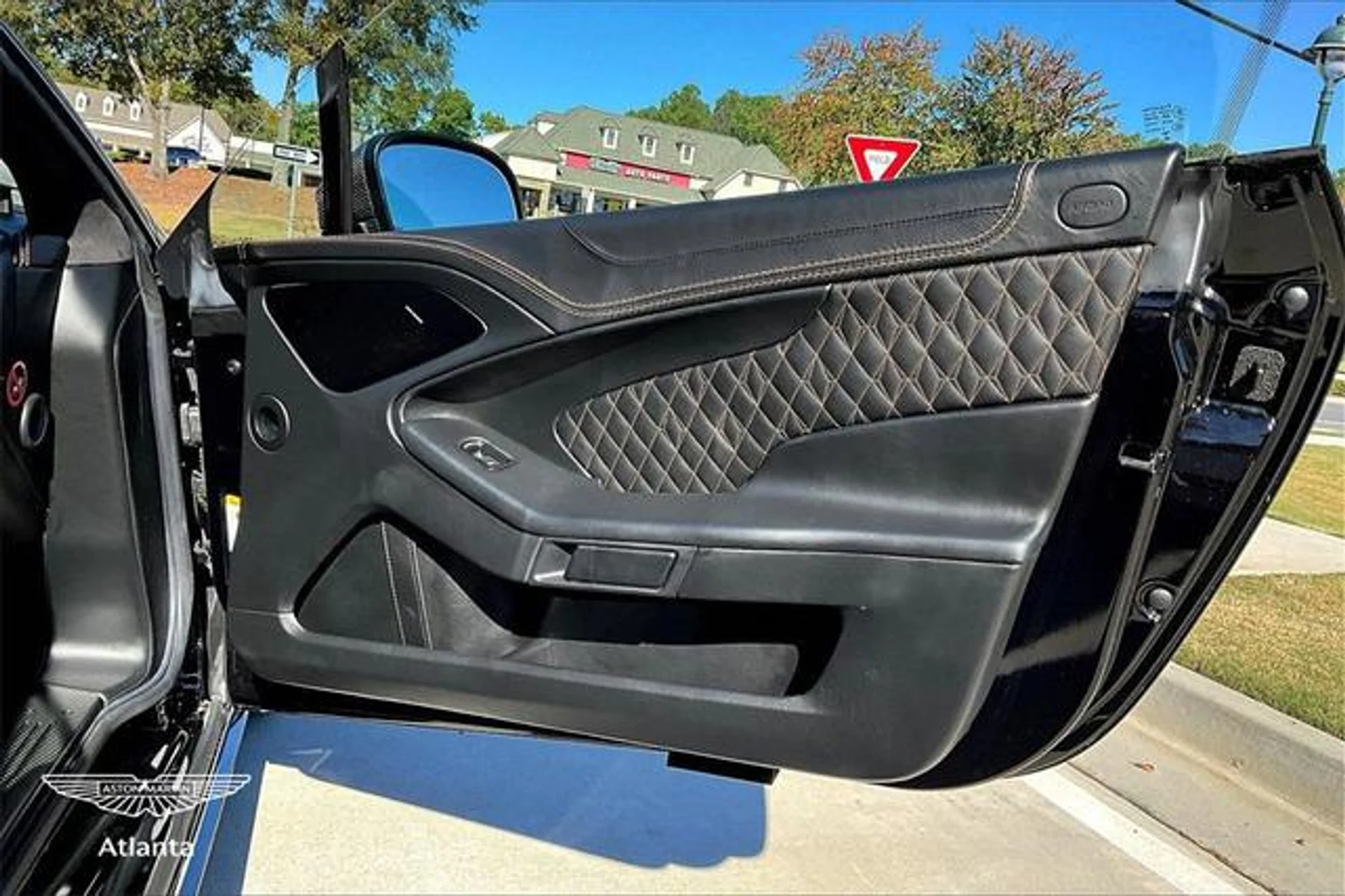 mph020_2330091280_9z_FU_9_AZO_0_CZQPZQ_Ik_De_Yca_LCH_Qc_5c00450e0e