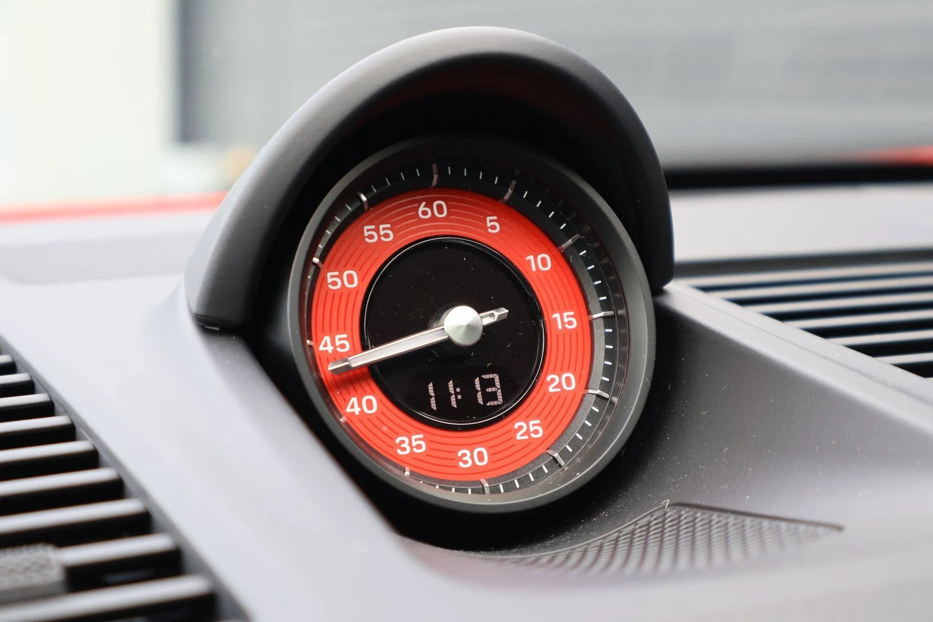 mph020_233260592_c996398a5713b6f56a42b50ba37c2ef3_fba16cd99b