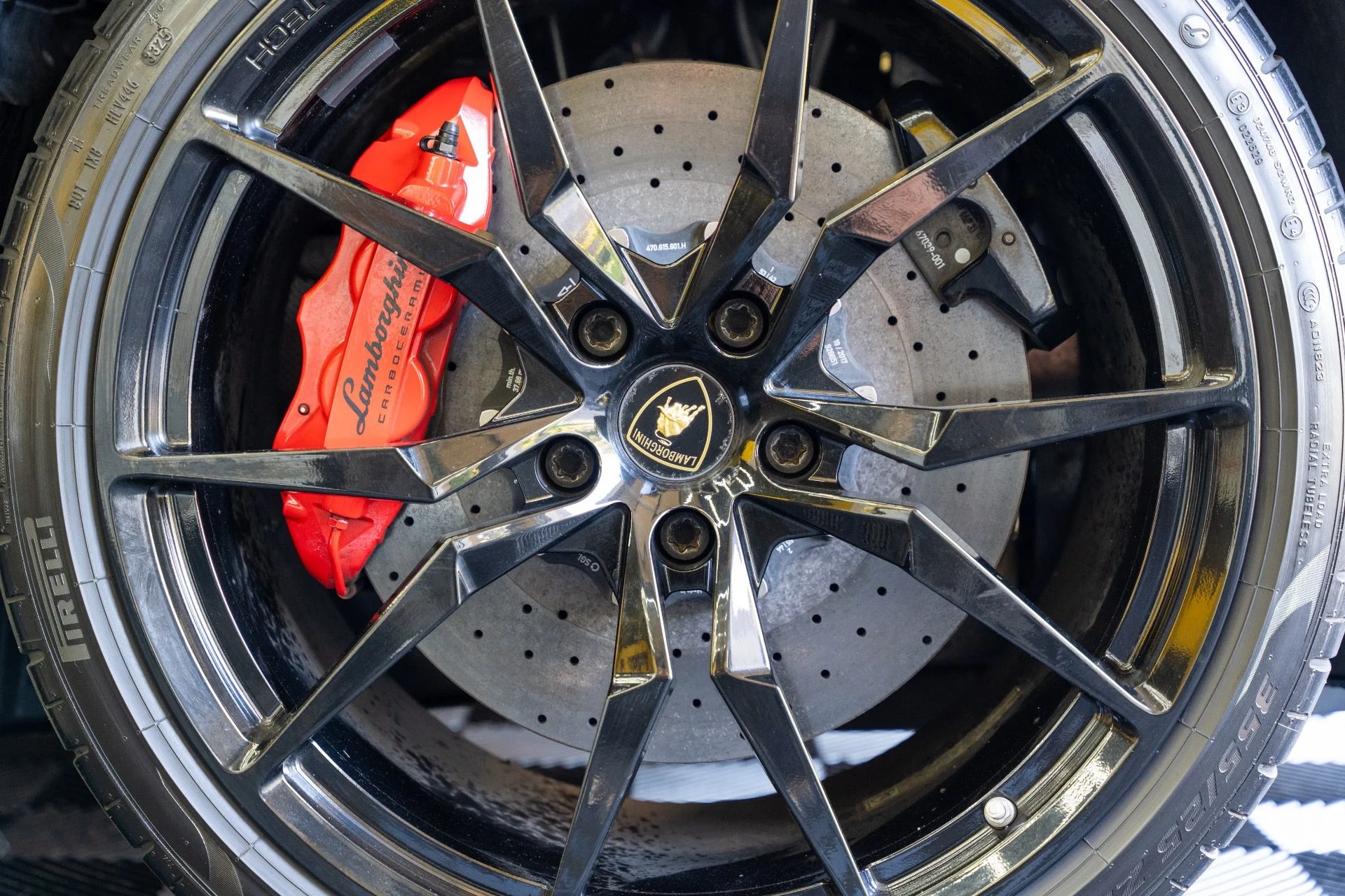mph020_233303887_Used_2018_Lamborghini_Aventador_LP_740_4_S_1792436167_9ead5d2e05