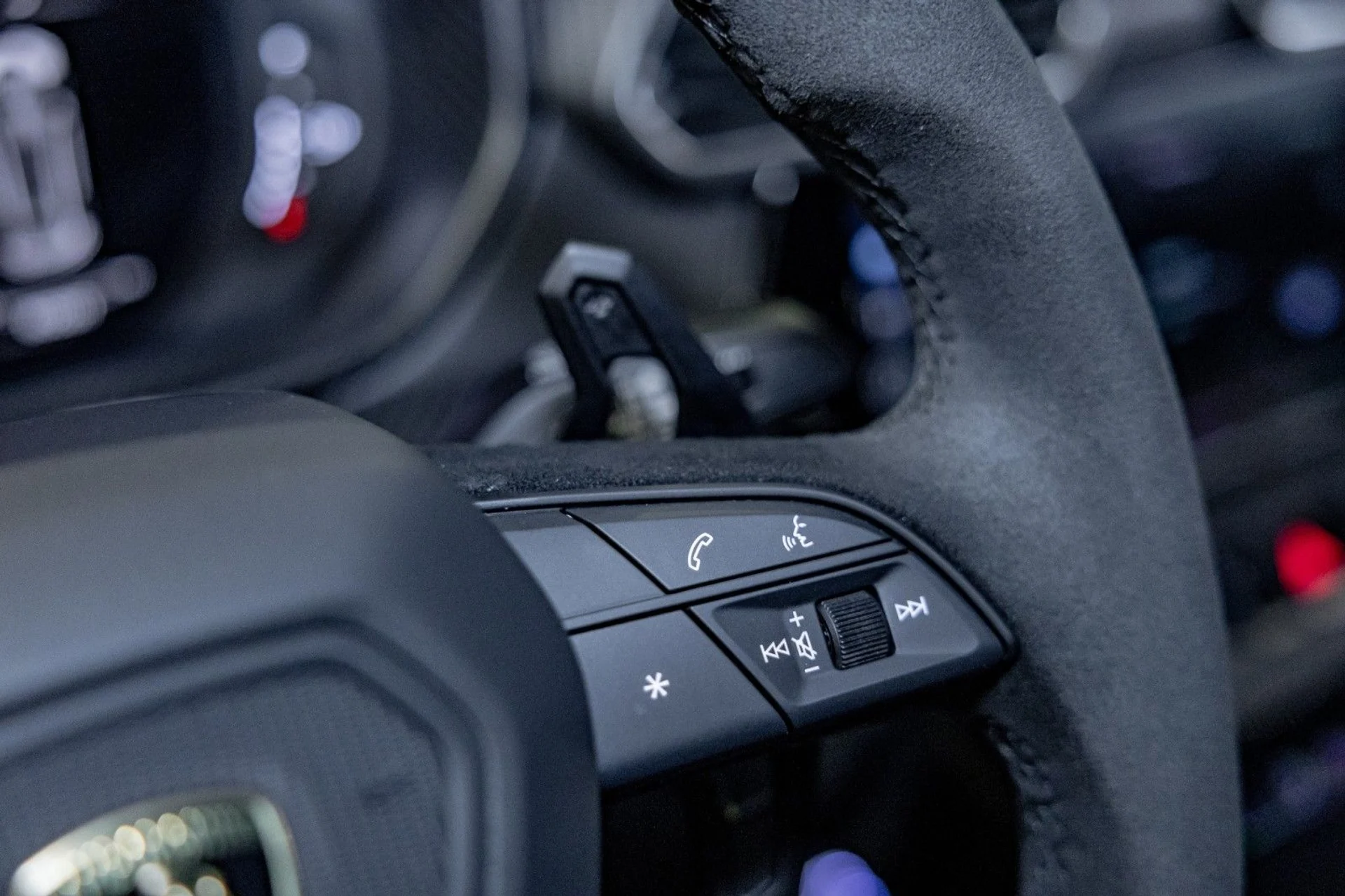 mph020_2336962441_Ug_1671be7439