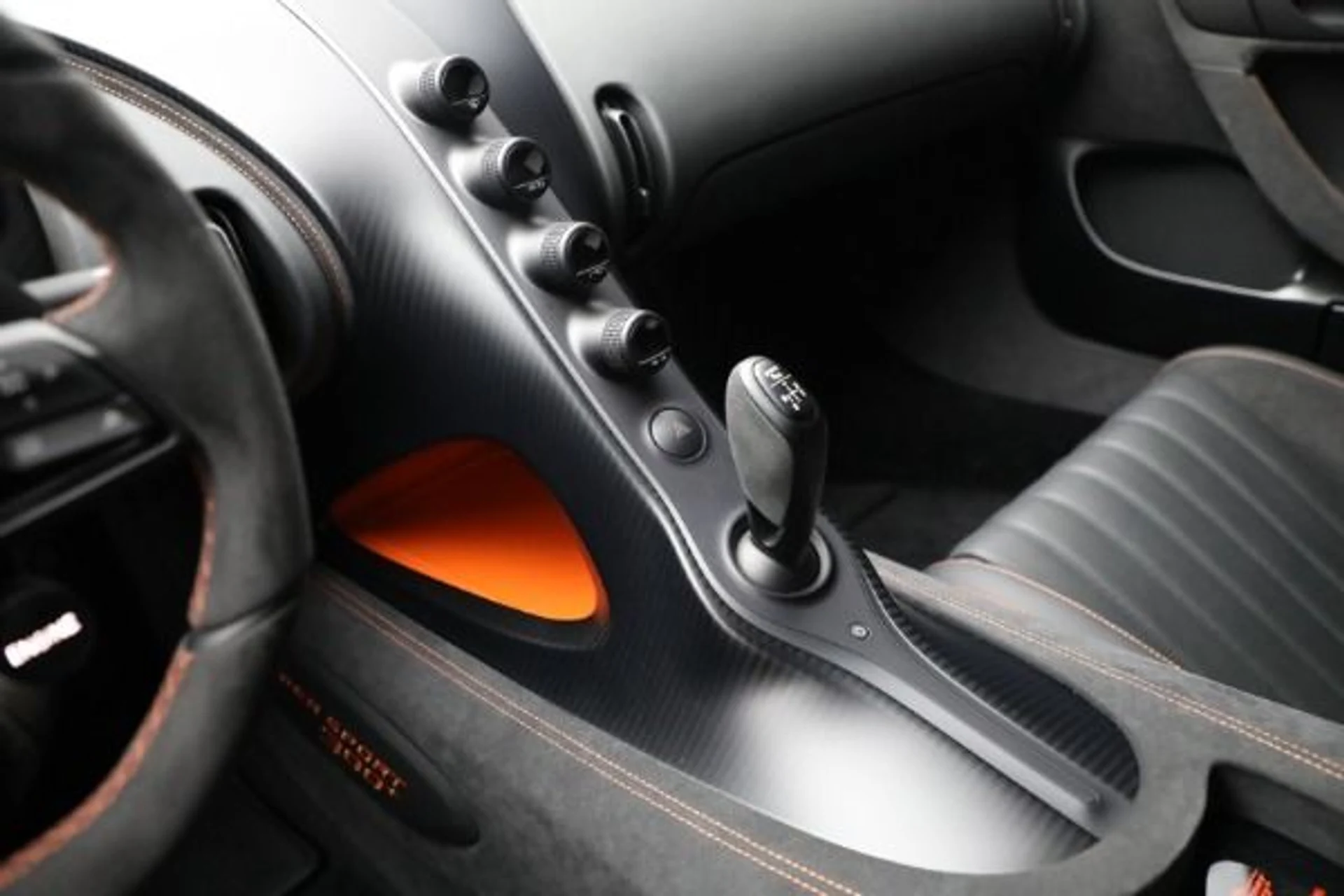 mph020_2338018876_Used_2022_Bugatti_Chiron_Super_Sport_b4b13496d5