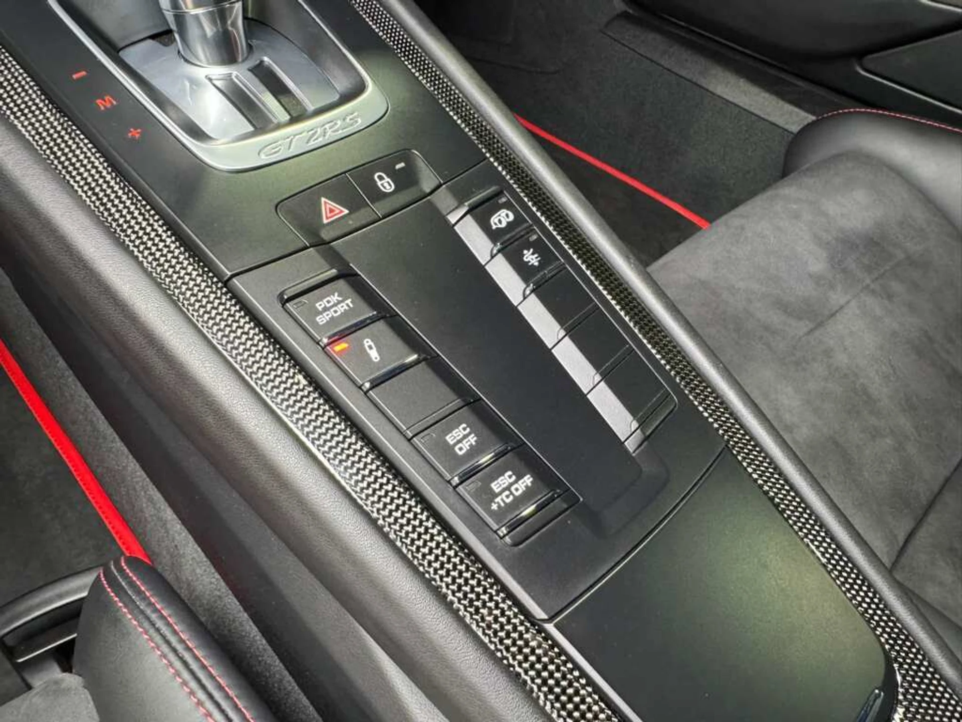 mph020_2338818825_613ee73992d490f5d7070502b2e4fed2_74d9c0a183