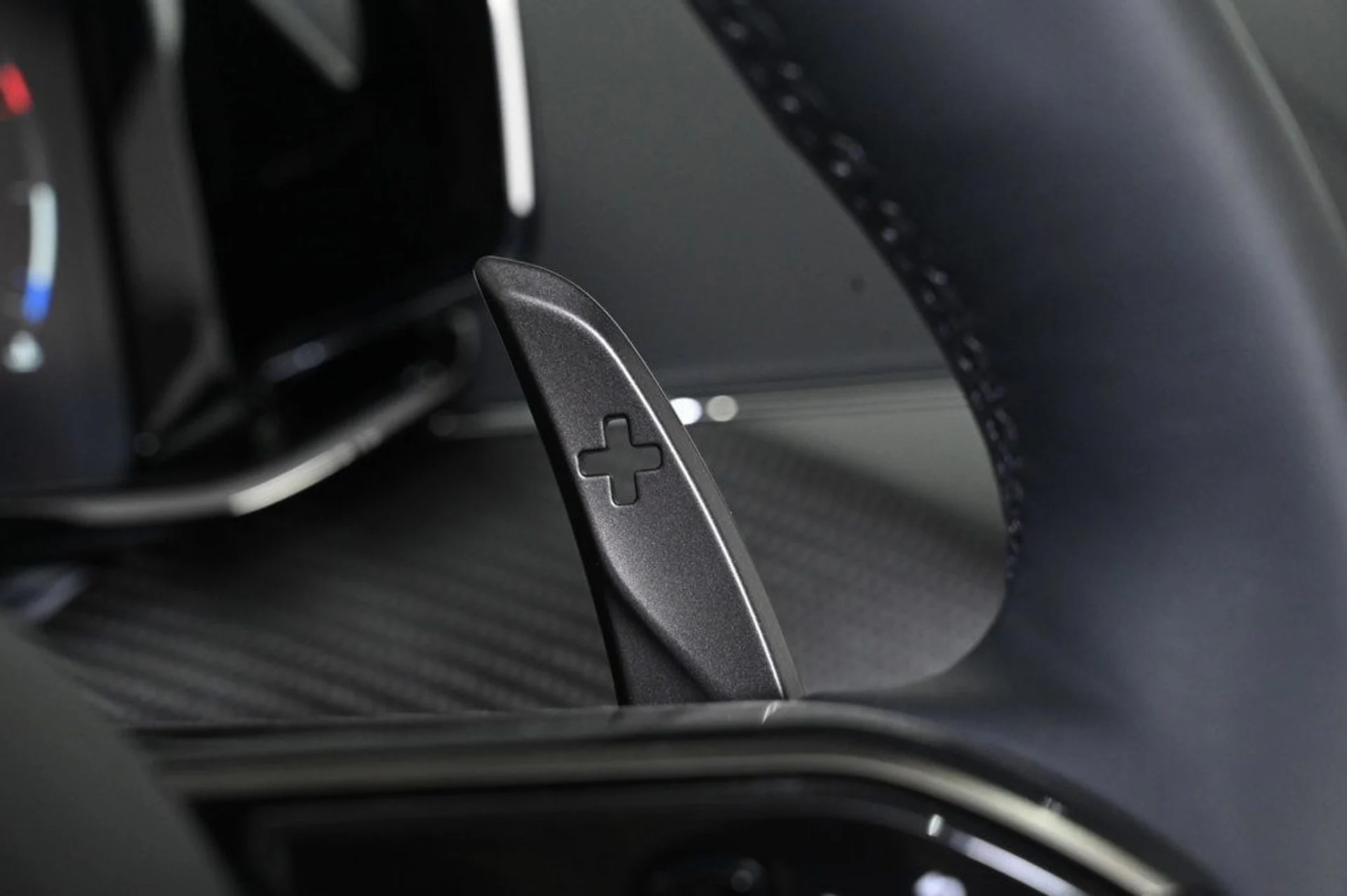 mph020_2339745410_new_2026_aston_martin_vantage_roadster_11350_22950965_20_1024_c524d08cac