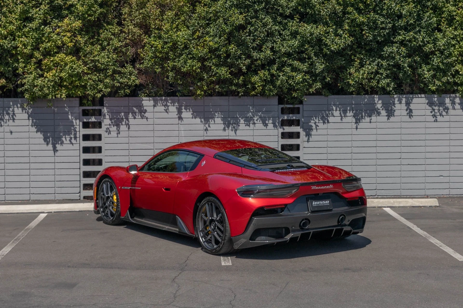 mph020_2342247069_Used_2022_Maserati_MC_20_1747769261_01bb554492