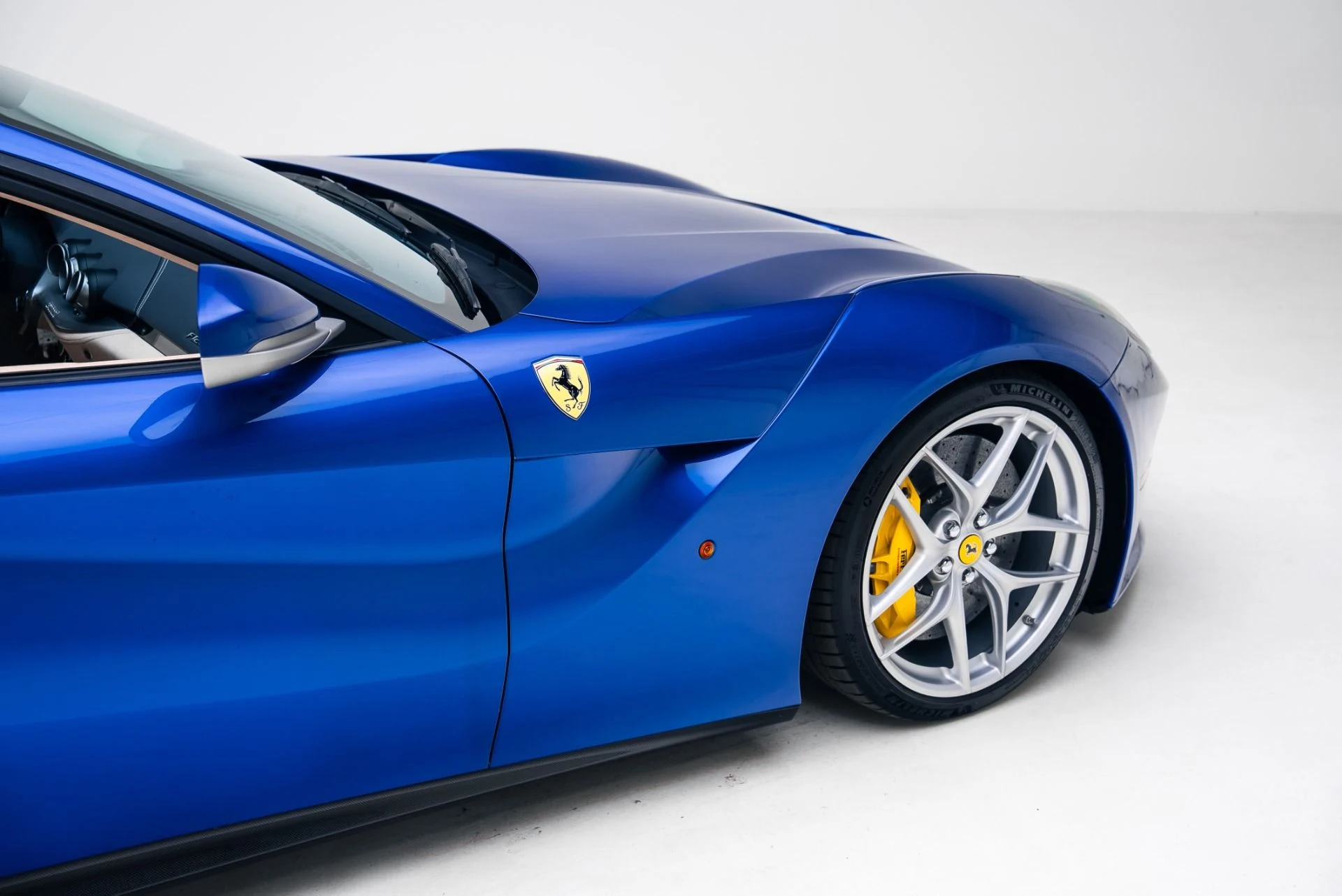 mph020_2343974909_Used_2016_Ferrari_F12berlinetta_1784927197_73abc8db4d