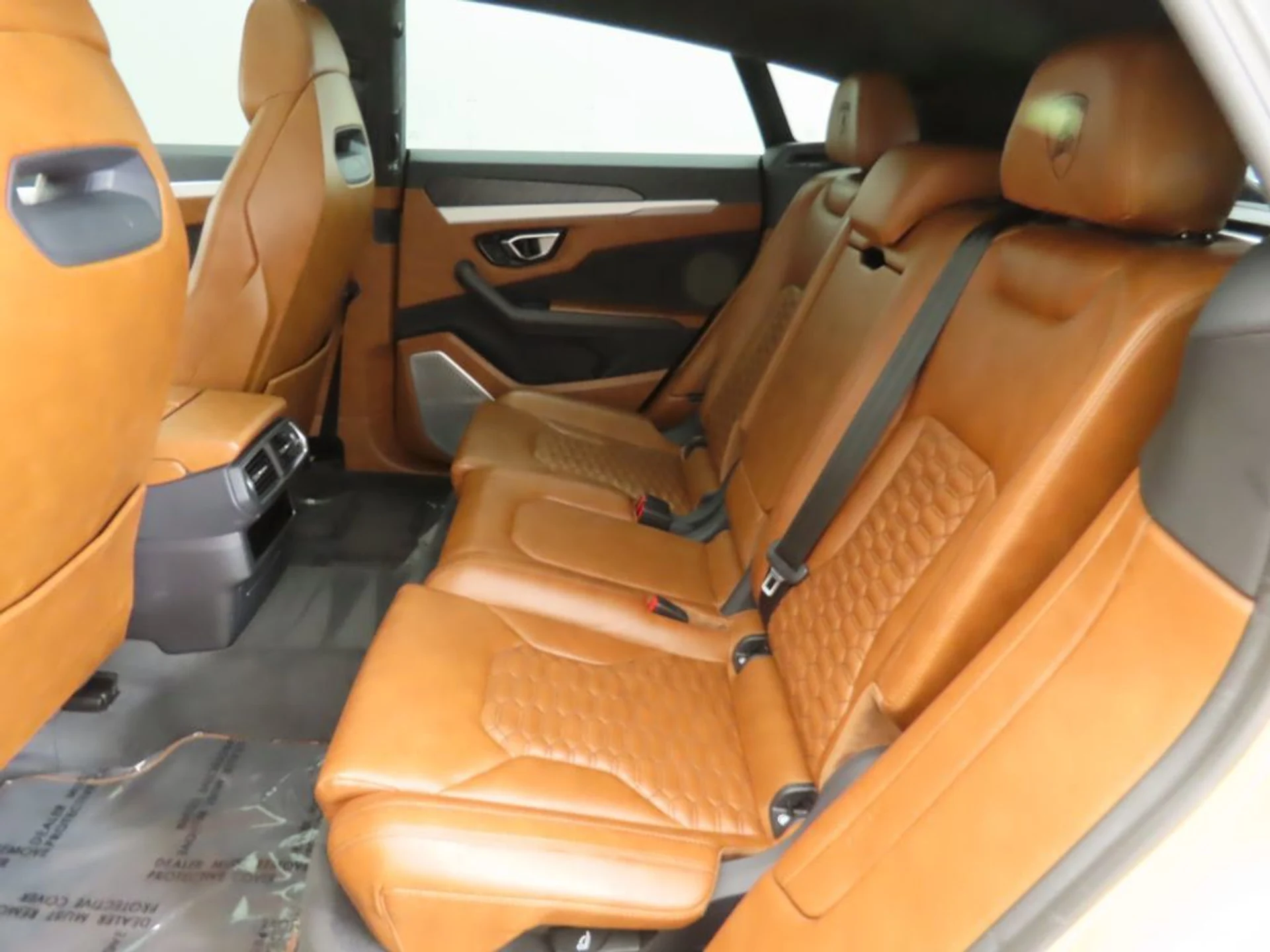 mph020_234817840_used_2019_lamborghini_urus_awd_8119_22960416_21_1024_7a63c5e00a