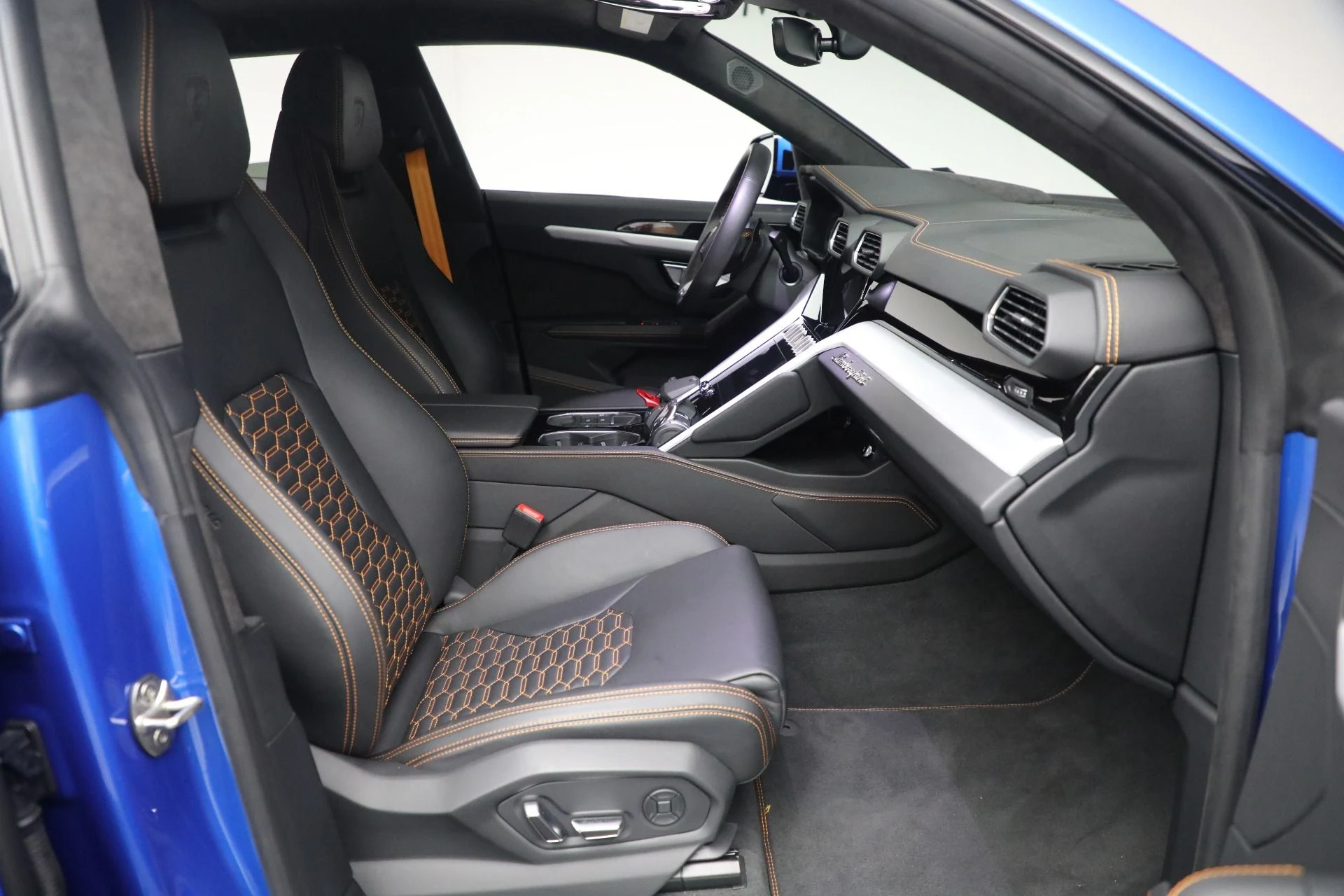mph020_2348953855_Used_2024_Lamborghini_Urus_S_f68a7f5614