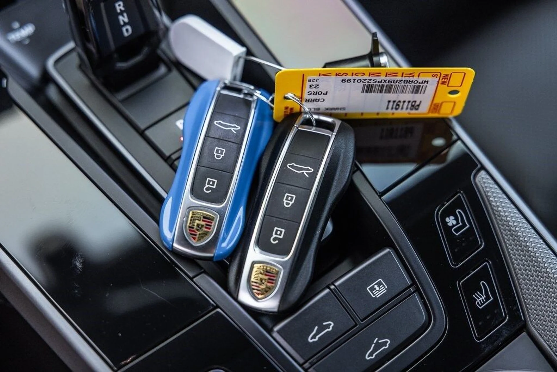 mph020_2350522353_b22dc7cb3b7e9bf56a252f07cf702651x_344b62b7b3