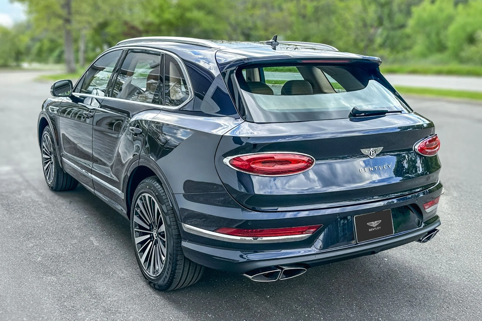 mph020_2360625733_New_2026_Bentley_Bentayga_1779111401_c6f405b478
