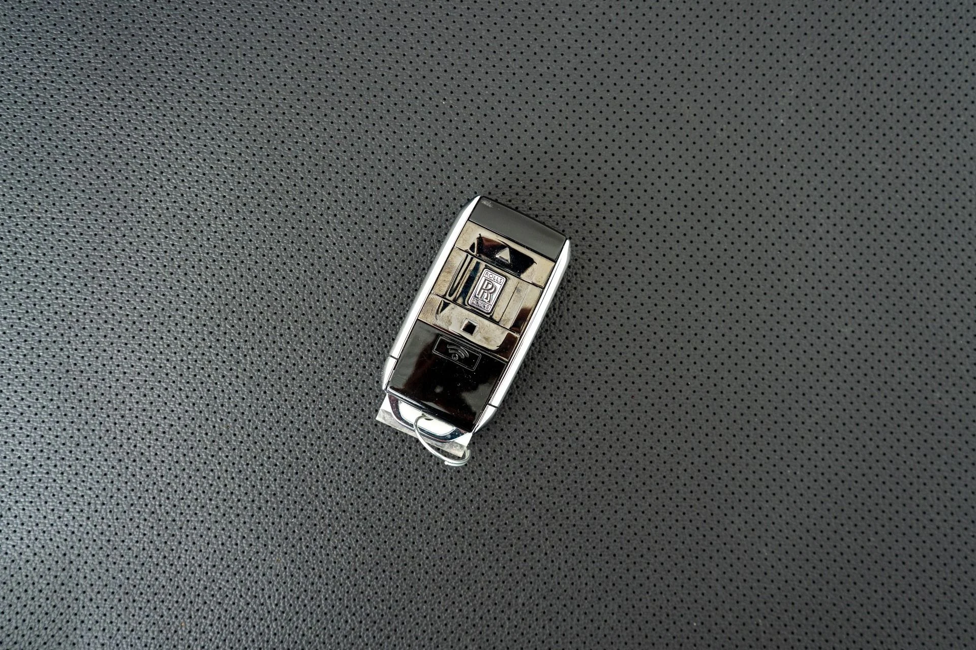 mph020_2364352576_Used_2026_Rolls_Royce_Ghost_Two_Tone_Interior_Low_Miles_1781640354_3edb9d7102