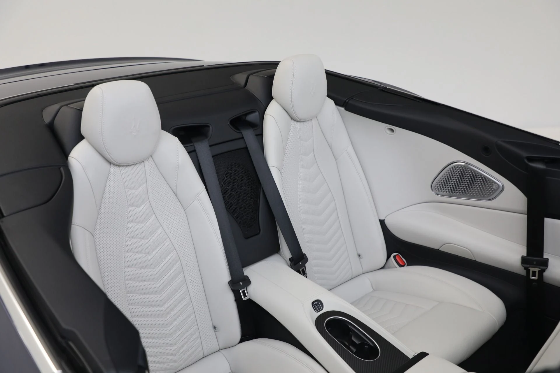 mph020_2367409547_New_2026_Maserati_Gran_Cabrio_Modena_1760548324_765997e829