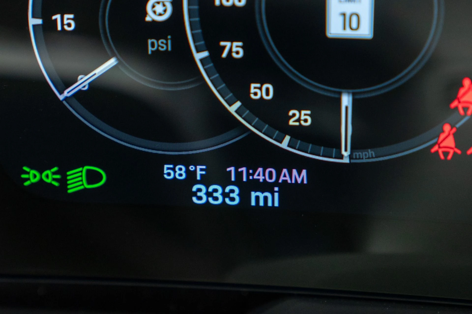 mph020_2370328261_Used_2026_Porsche_911_Targa_4_GTS_T_Hybrid_Club_Leather_Interior_Carbon_Ceramic_Brakes_1768506443_47965f15de