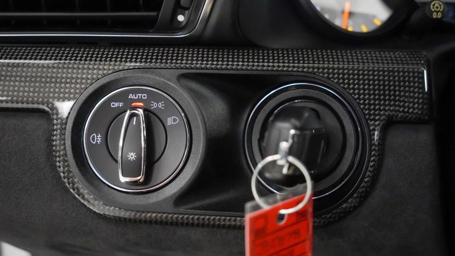 mph020_2370721579_b_V7w_Zd_H_Fhv_K7_X_Qh_Lb4_Fhtu_PK_Xm_M_c4f7577cc7