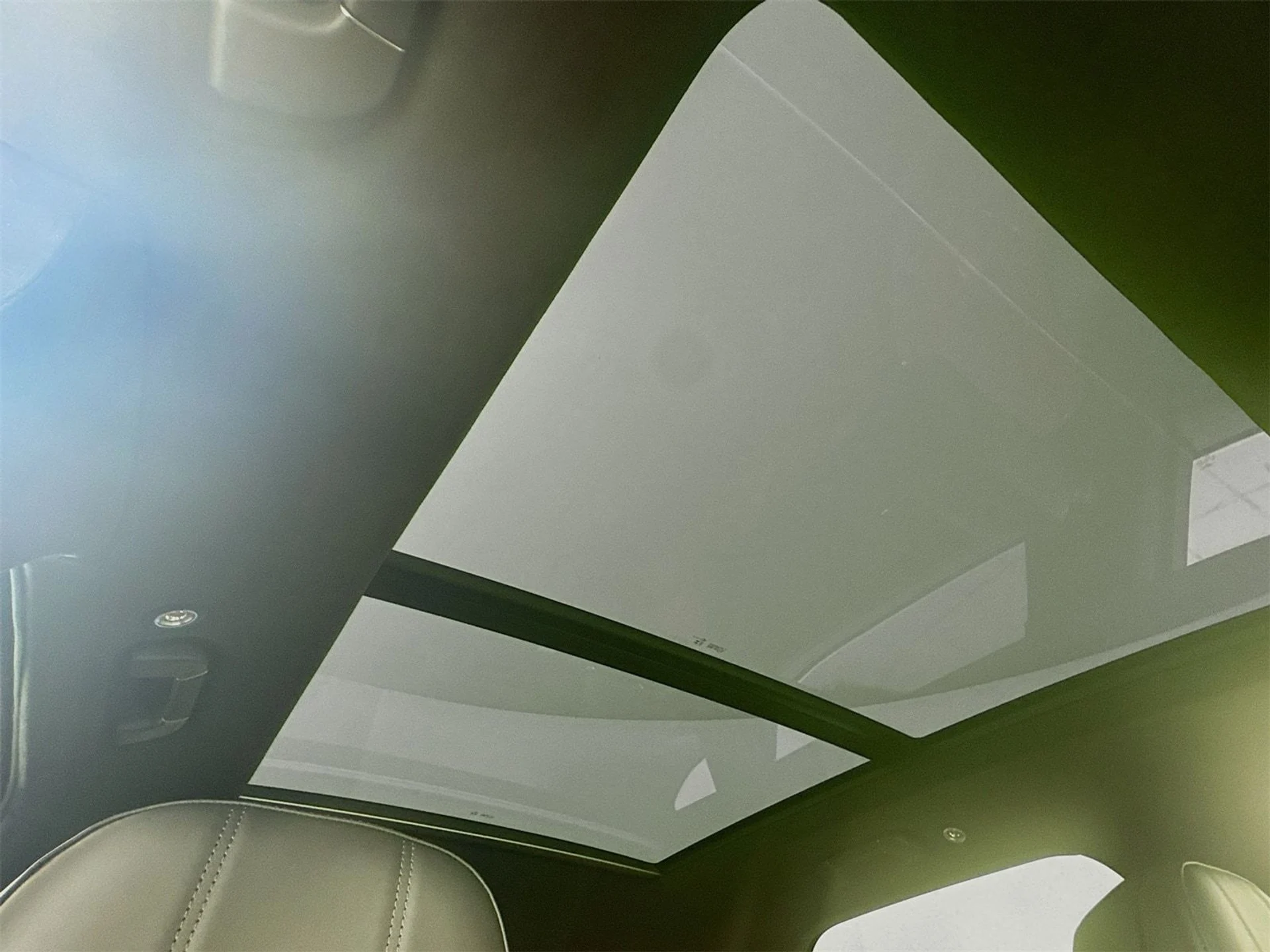 mph020_2377735876_b5a24e4f17be7002919abd8663ee8c22x_f85f404379