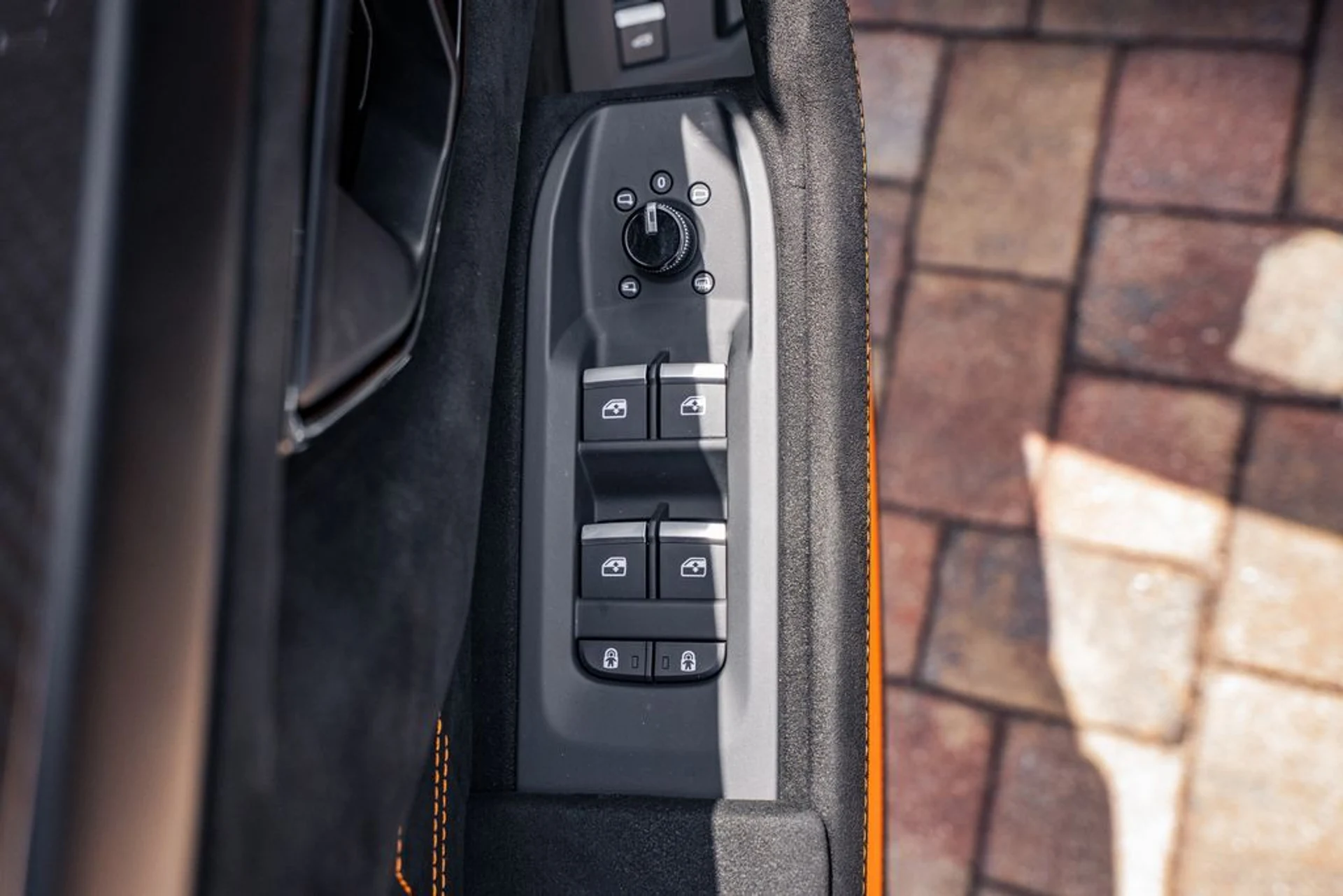 mph020_2383004360_c090f8fb0fd8ce53714e9477b9c00230x_1a61311599