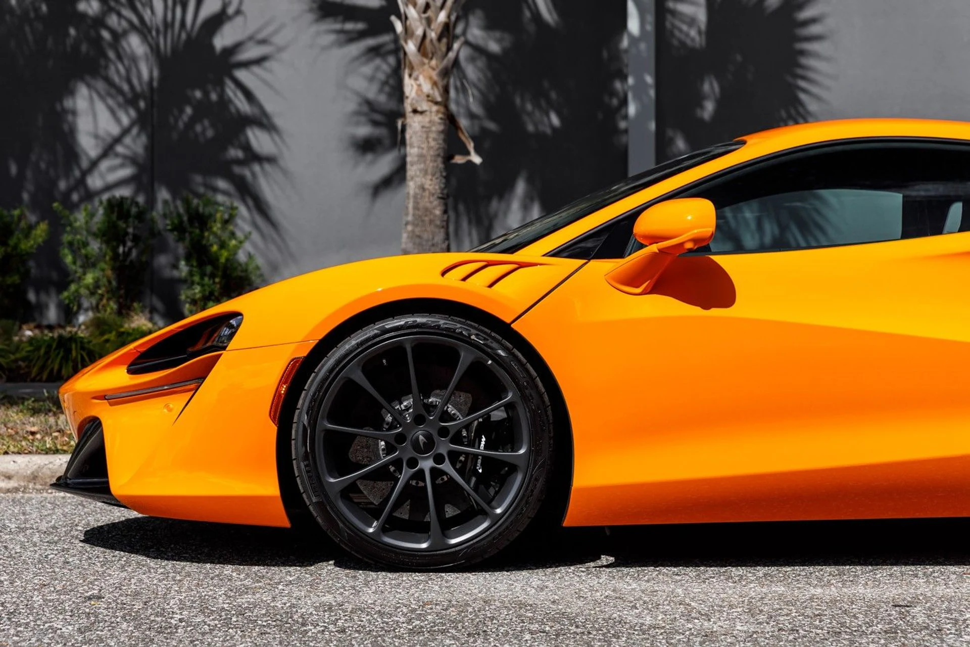 mph020_2383012535_656_p21_l_359b24124a