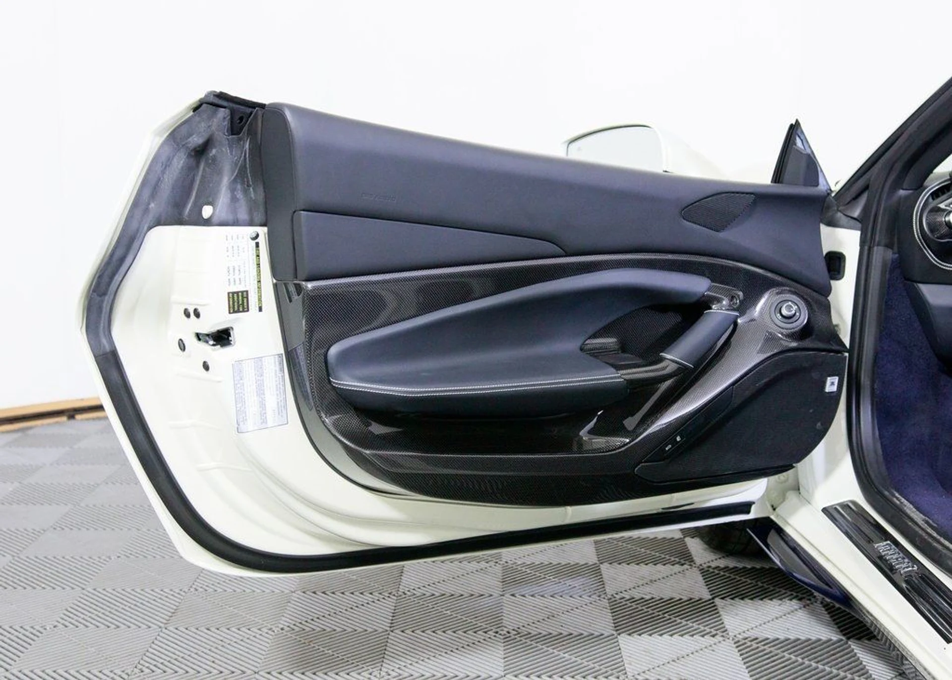 mph020_2383353366_60c0c693807e4b6d94d85509f8ce445d_8f02d834bc