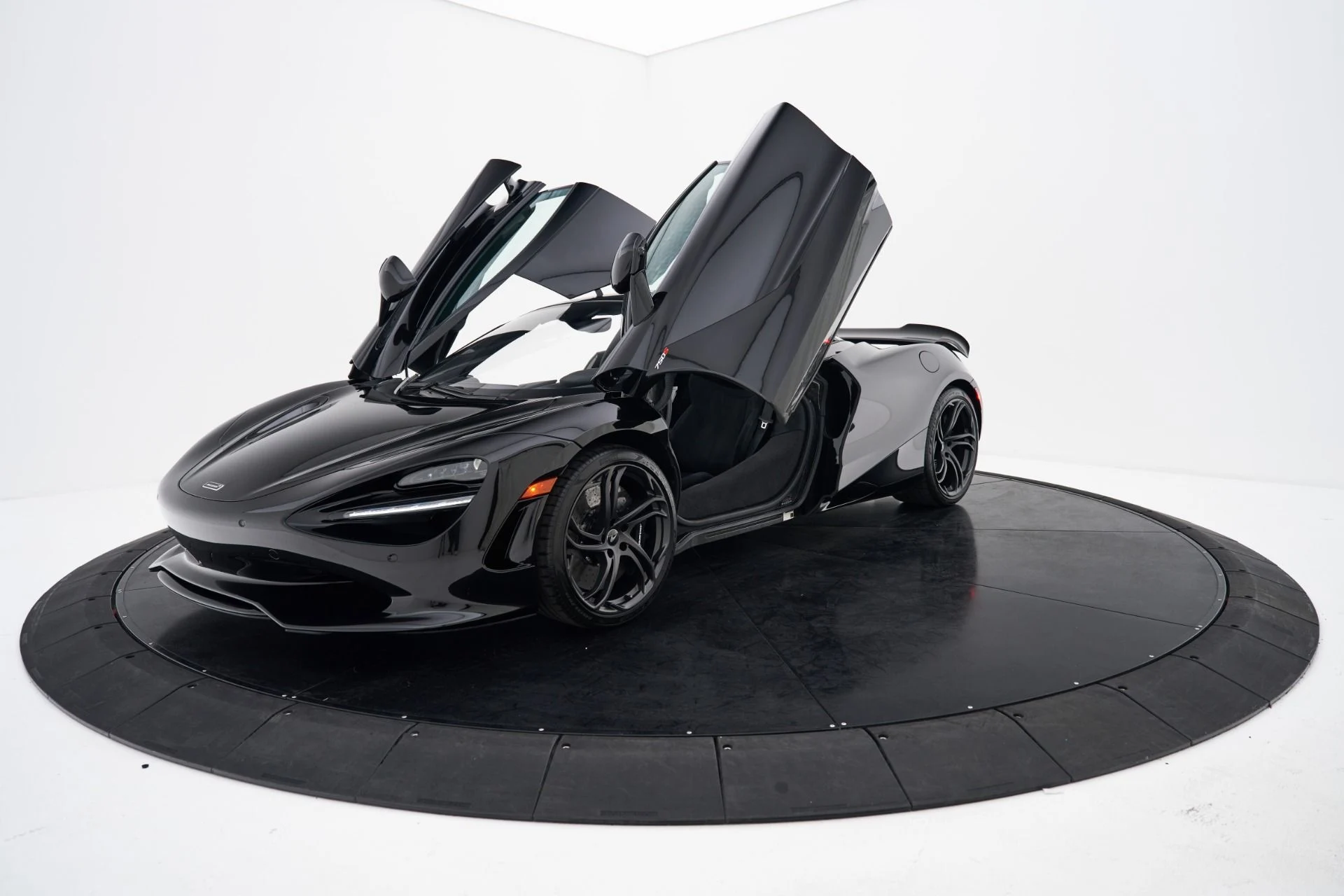 mph020_2393932100_Used_2025_Mc_Laren_750_S_1792693474_3739f081d3