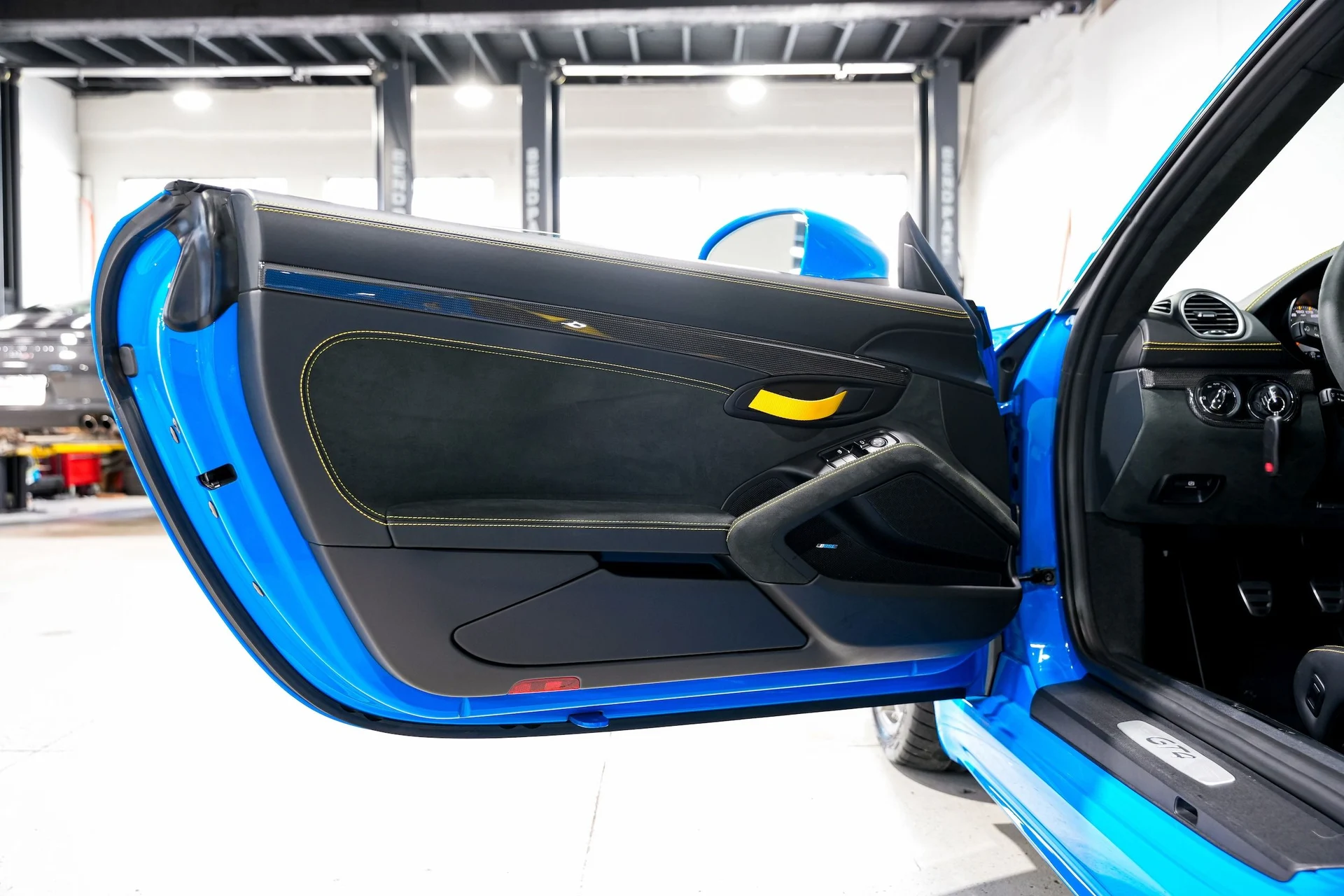 mph020_2394764022_89131032cea650a1b4a0603501edbea9x_306d07d07c