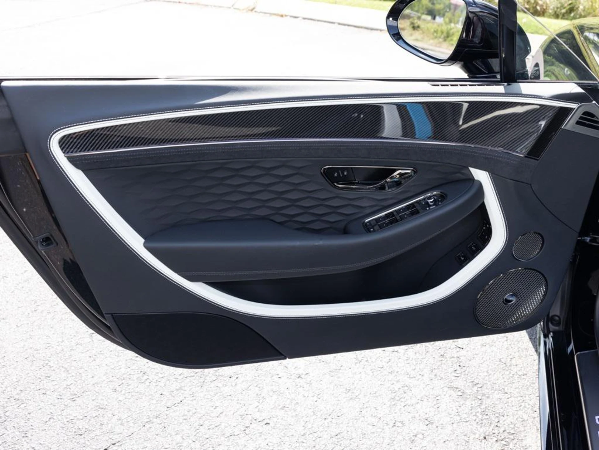 mph020_2396772368_444557825_68a6f5bbe473ddbdad4ed8c6_deed4d94a2