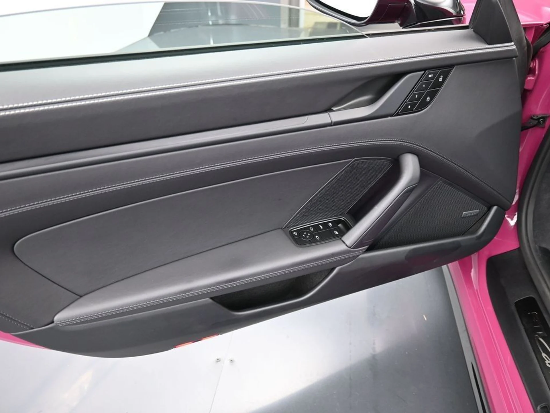 mph020_2399799942_7b7d58e3f2de4d940a38b7febf230491_e0eca52a94