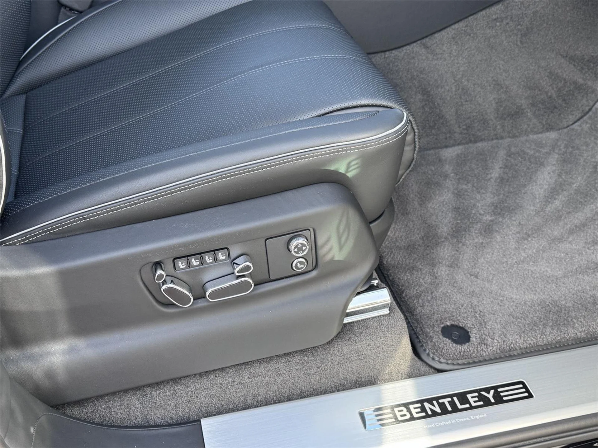 mph020_240314806_8c6d165fa35183018fa30054320c4459_04a589c93d