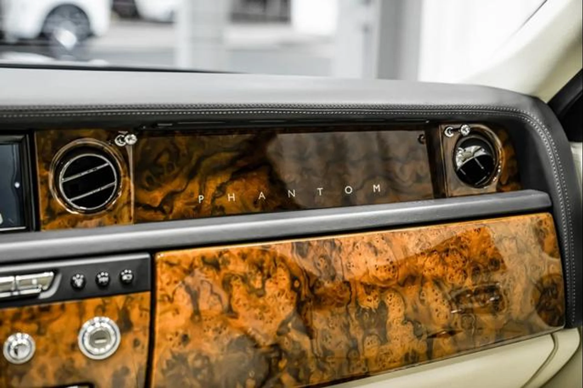 mph020_2404806265_bcy_PA_Qhx_Xu_B_Qr_R5_I_Tq3a_IF_41zcs_9fe34ec5f3