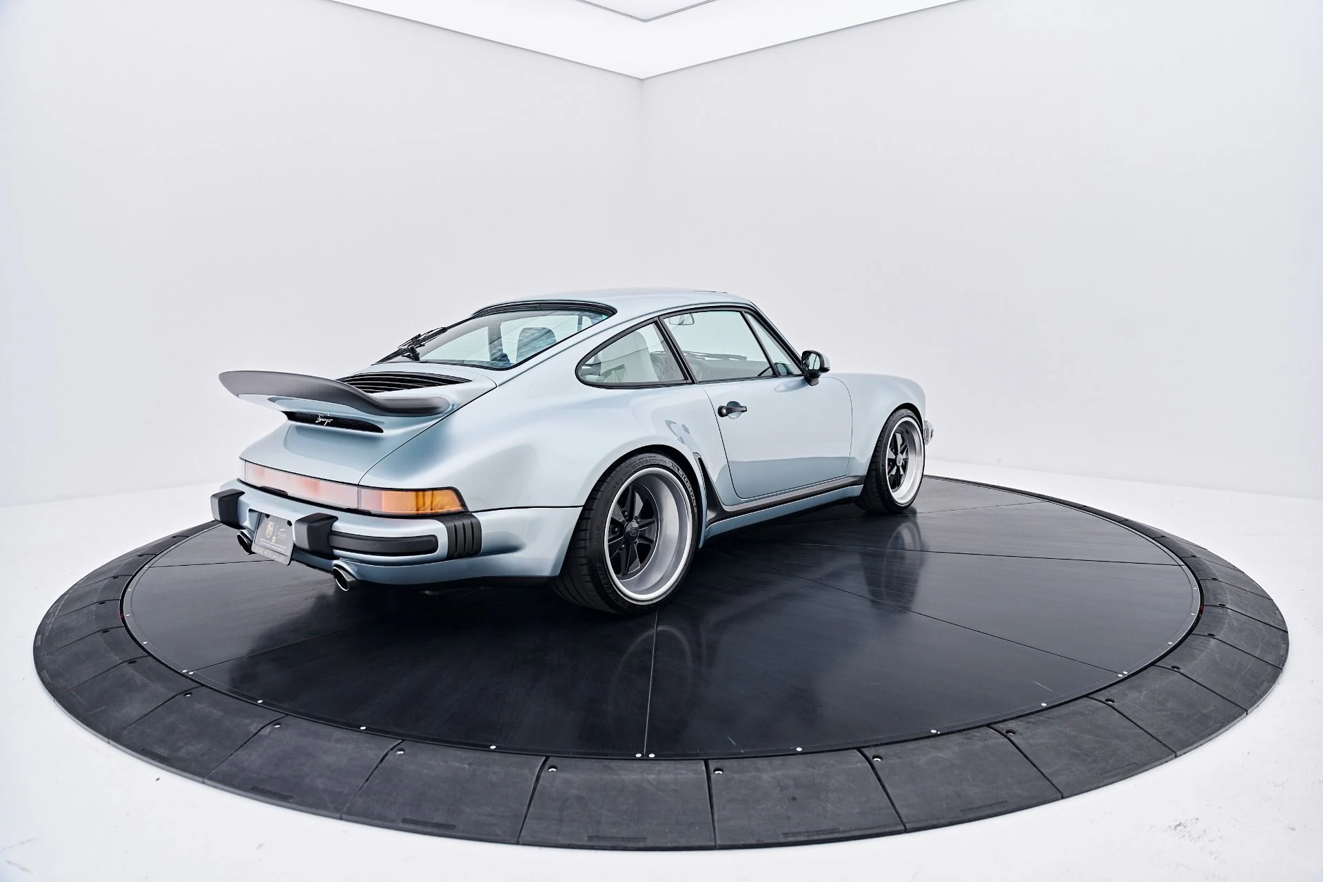 mph020_2408327216_Used_1990_Porsche_911_1789729616_399414efae