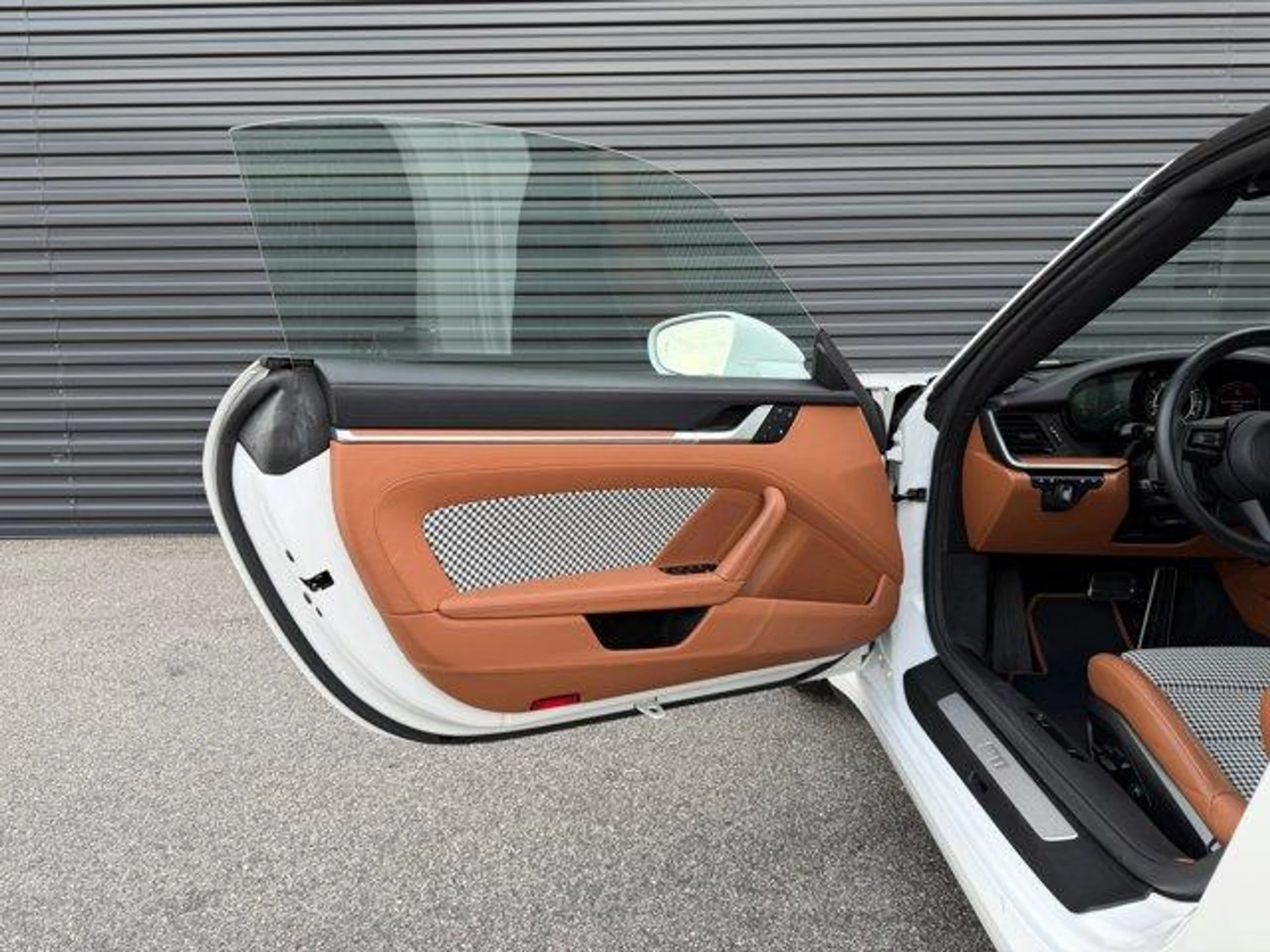 mph020_2410840449_av_Jit_ZP_5sgx1ep1nhej_FPUTTLEQ_acc0da312f