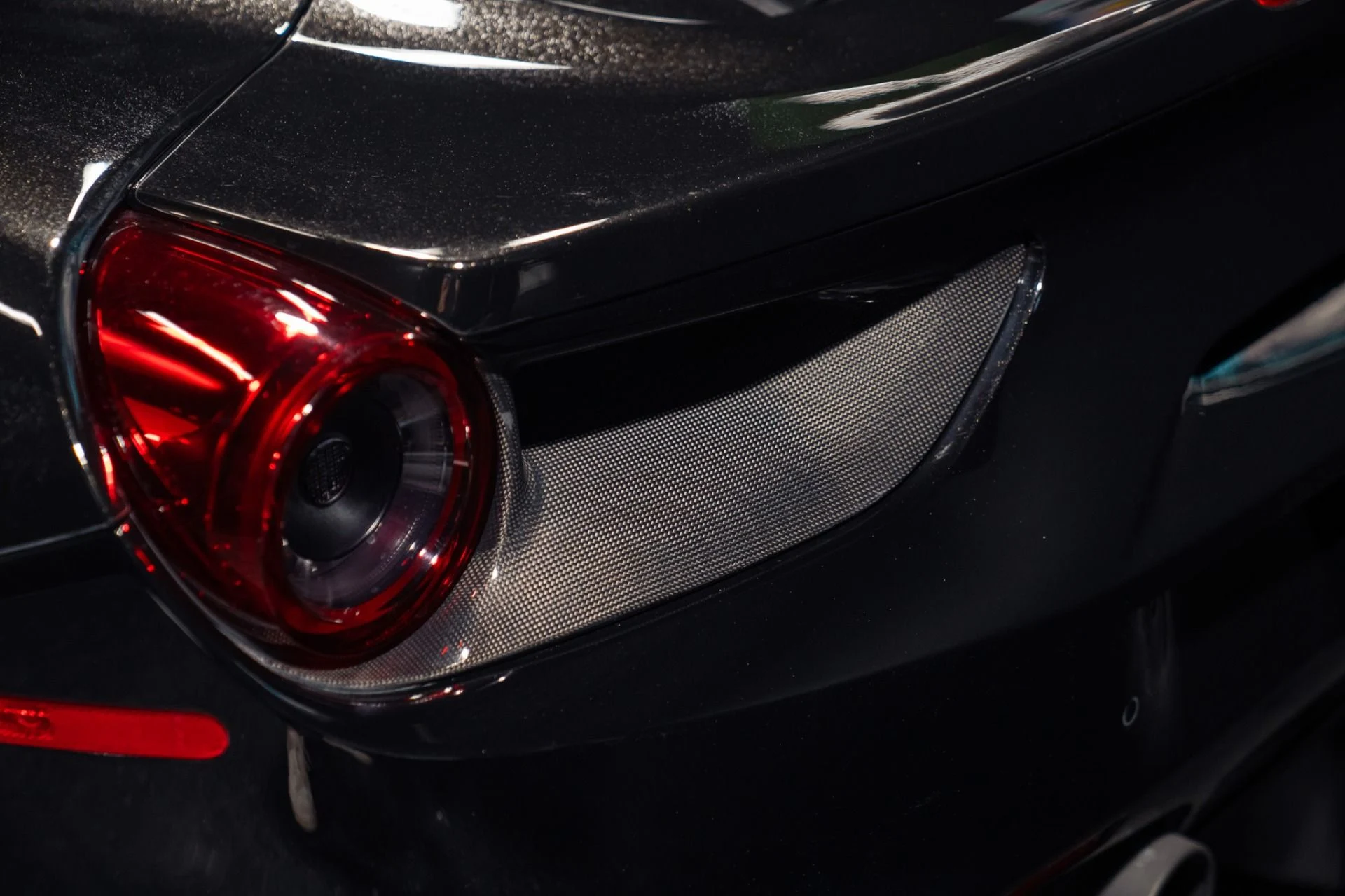 mph020_2411657976_Used_2018_Ferrari_488_Spider_425_K_MSRP_w_ALL_Carbon_Exterior_ALL_Carbon_Interior_Options_1786033651_f01afc1ee4