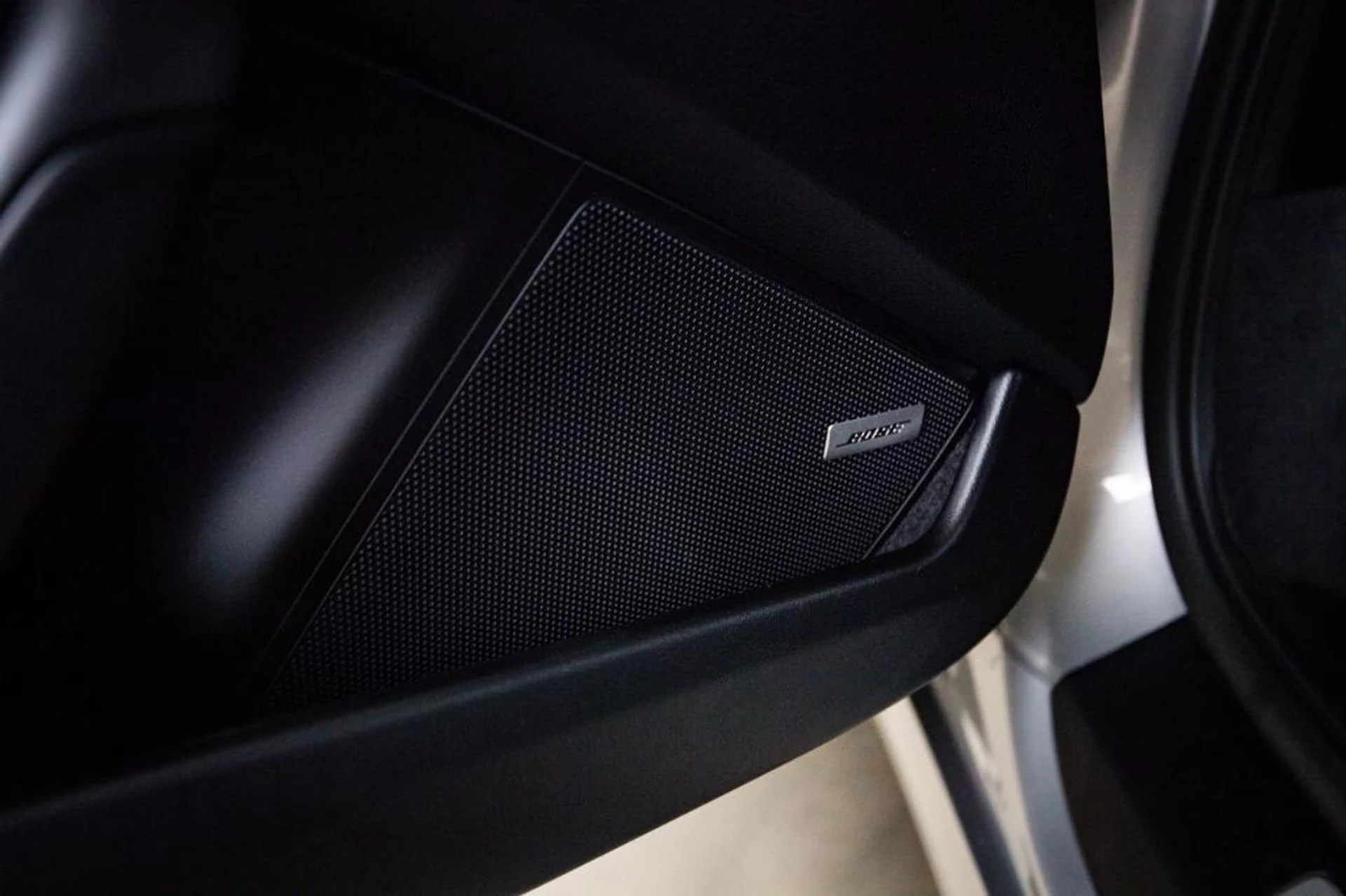 mph020_2411893637_mzf_Ai_MI_F3r_PGM_69t_H_Xsi5j6_Yk_c292311c53