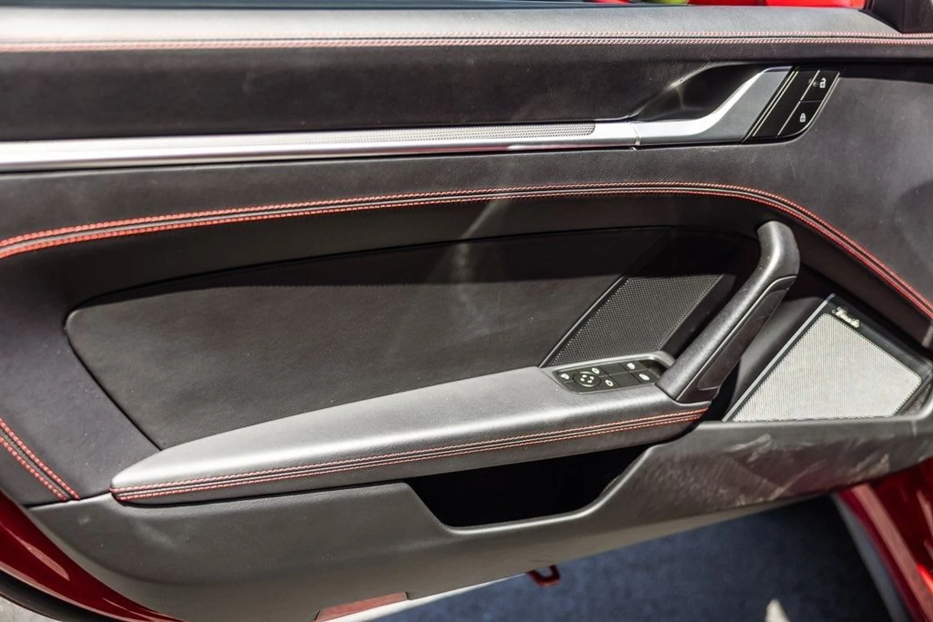 mph020_2414103728_ddf1a3ffd55b291f63e3d3cea24d38a3x_3f1d3ac3c9