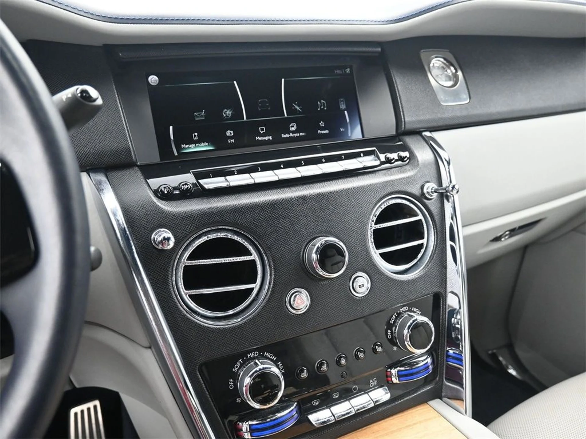 mph020_2414907093_7e7f9b57889cec10db55efbf596cbfb8x_d053cb73a8