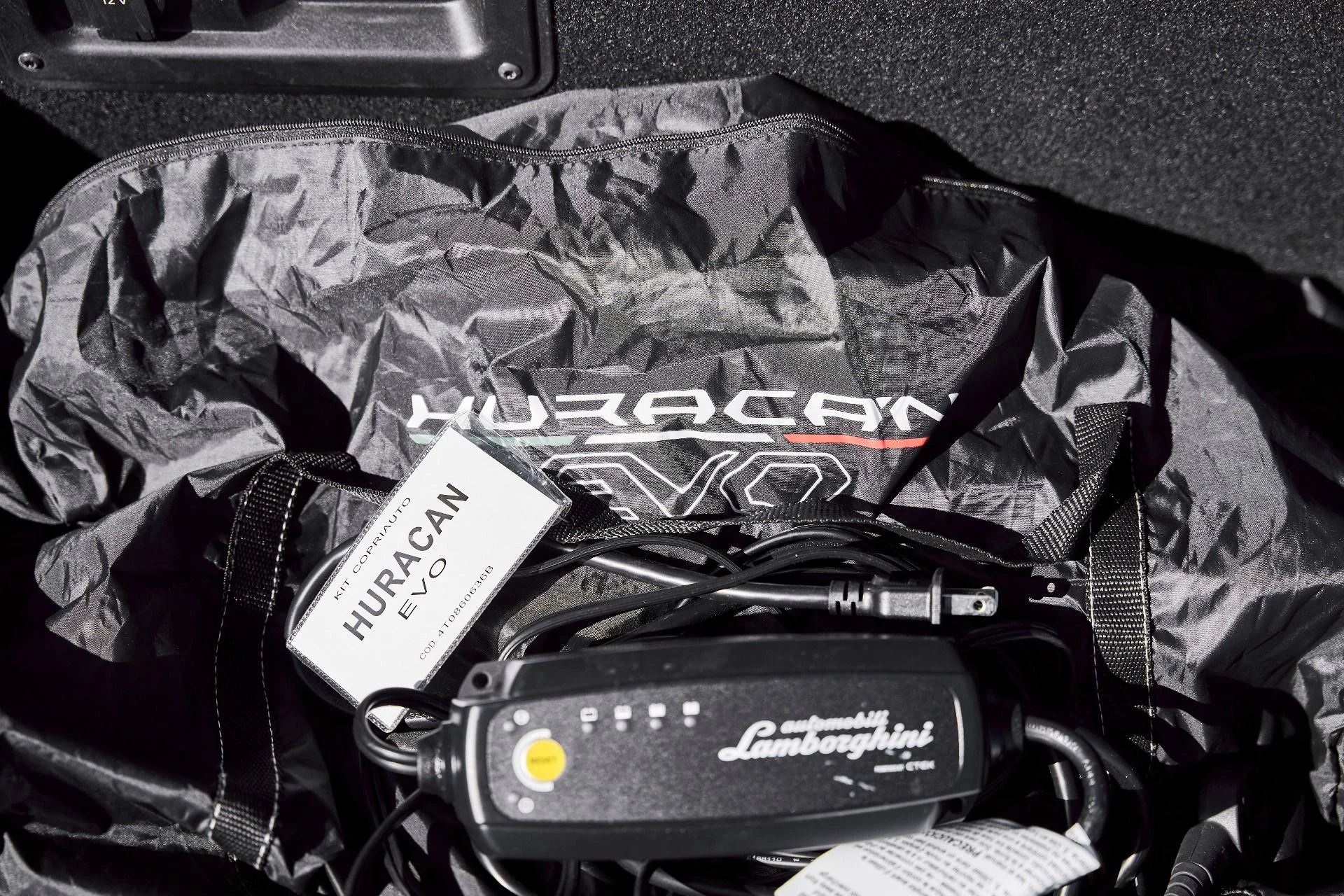 mph020_2420782481_Used_2024_Lamborghini_Huracan_EVO_Base_1771466882_9736720efb
