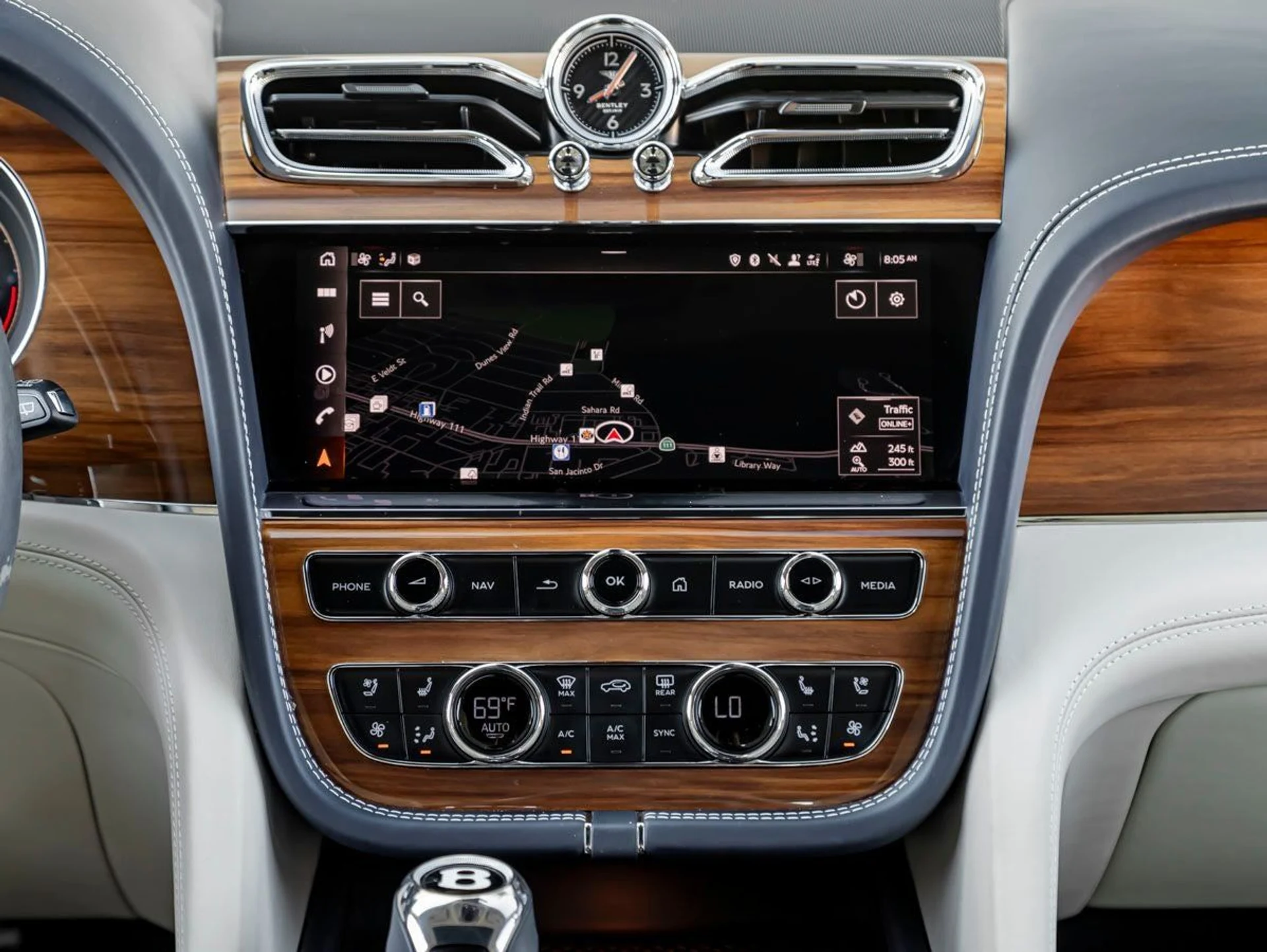 mph020_2423999719_21_e3cb753ca5