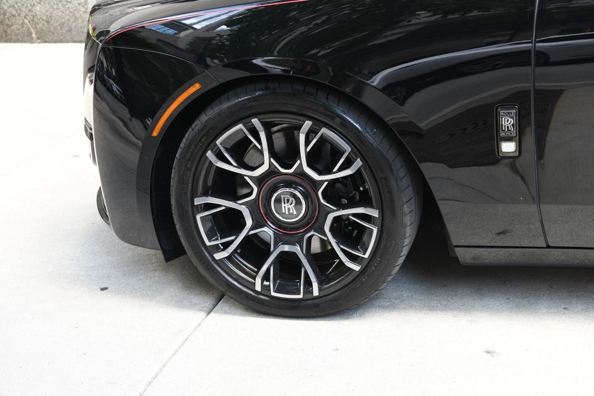 mph020_2428152071_11864_p22_l_763258b681