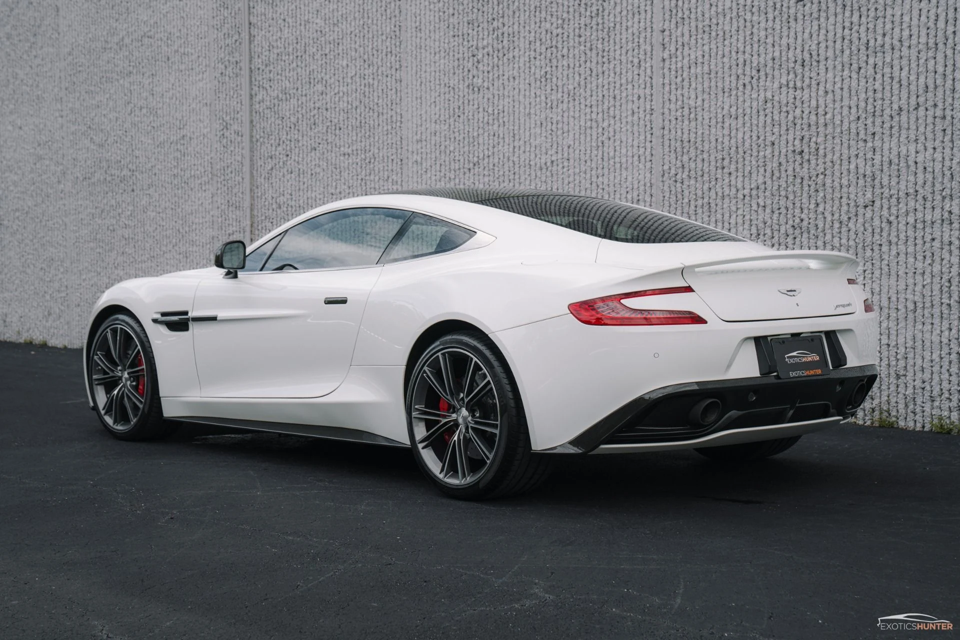 mph020_243758818_Used_2014_Aston_Martin_Vanquish_Carbon_Everything_1756333397_ee32d62979