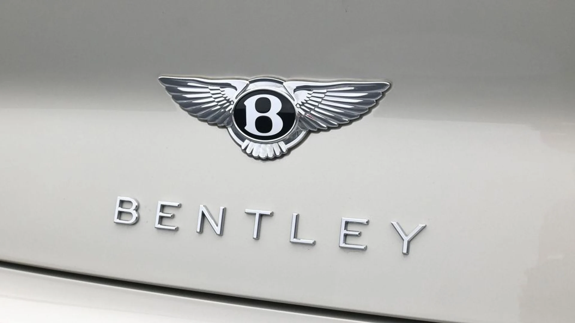 mph020_2438569974_6c760dacf1f5e135a4fc18e6d964ea65x_1d4f8ec779