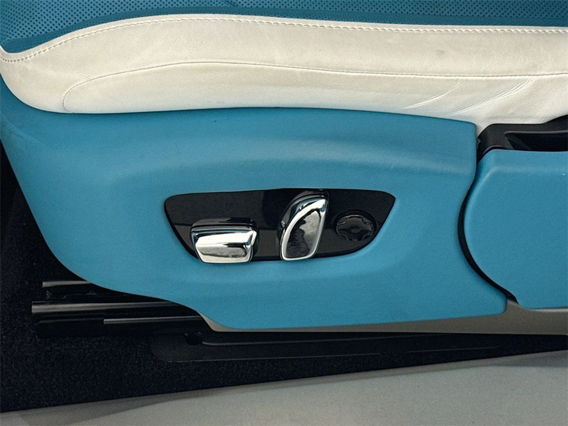 mph020_2438992567_0ebe729fa518f0953c98c86e2d96d725_4903374038