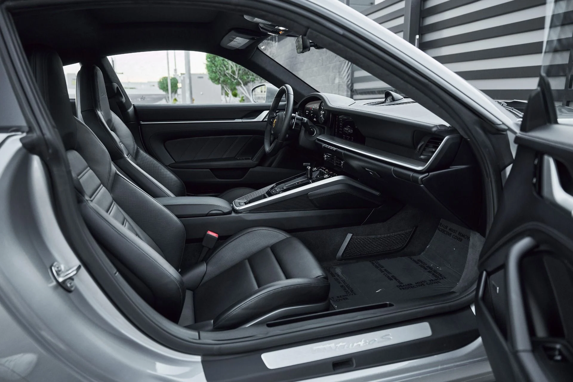 mph020_2442639961_Used_2021_Porsche_911_Turbo_S_1769305657_0cc63df365