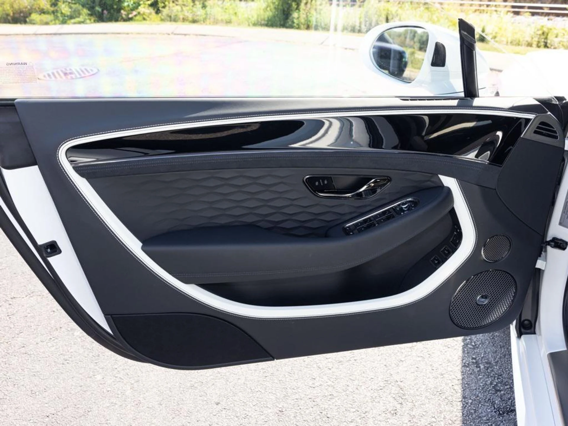 mph020_2448537942_444557827_689721ed7845ae44b1fbf275_ab6d864e01