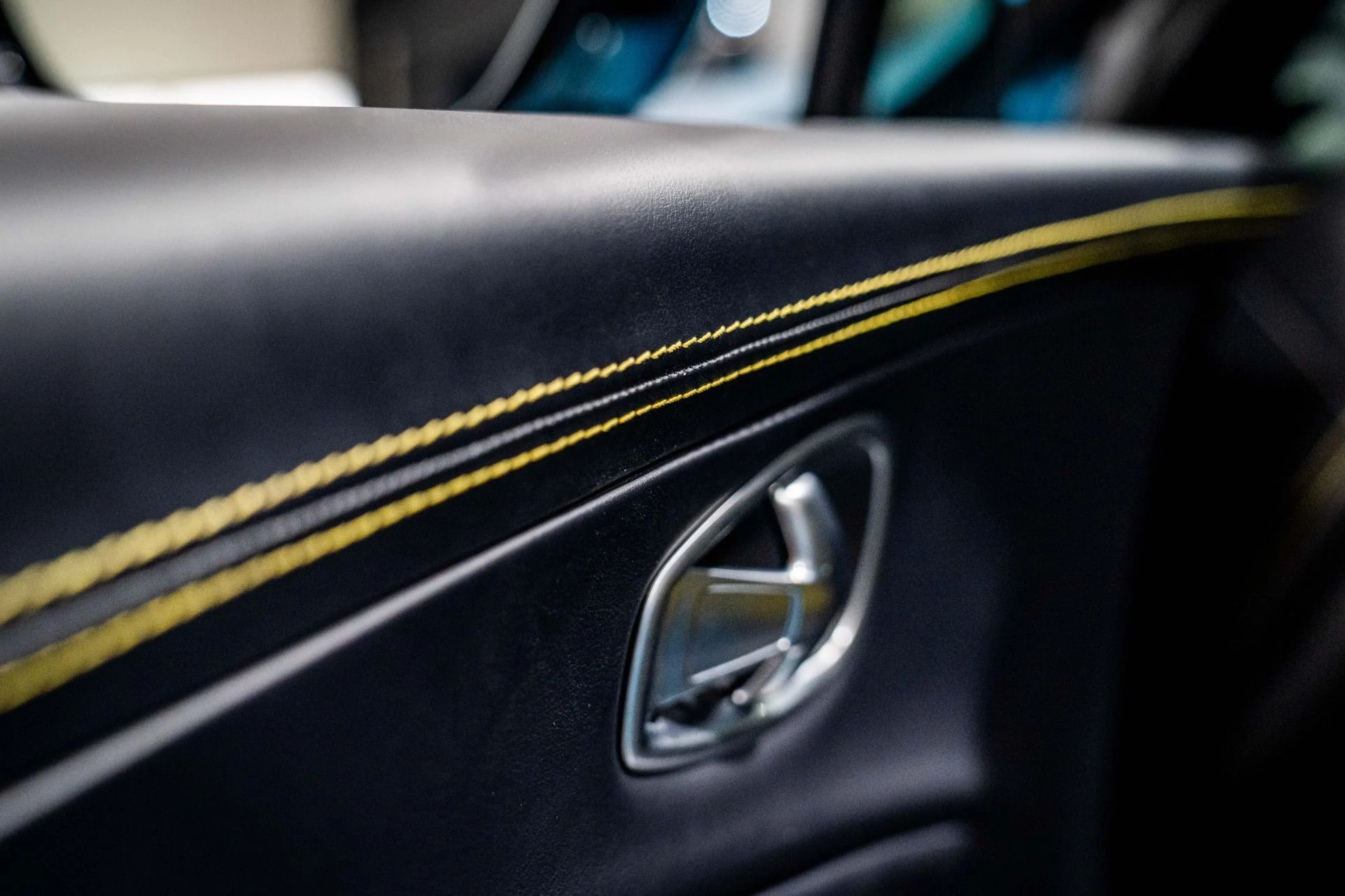 mph020_2453655554_Used_2023_Aston_Martin_DBX_707_287586_MSRP_WARRANTY_OCT_2026_1765521318_6eeebc176b