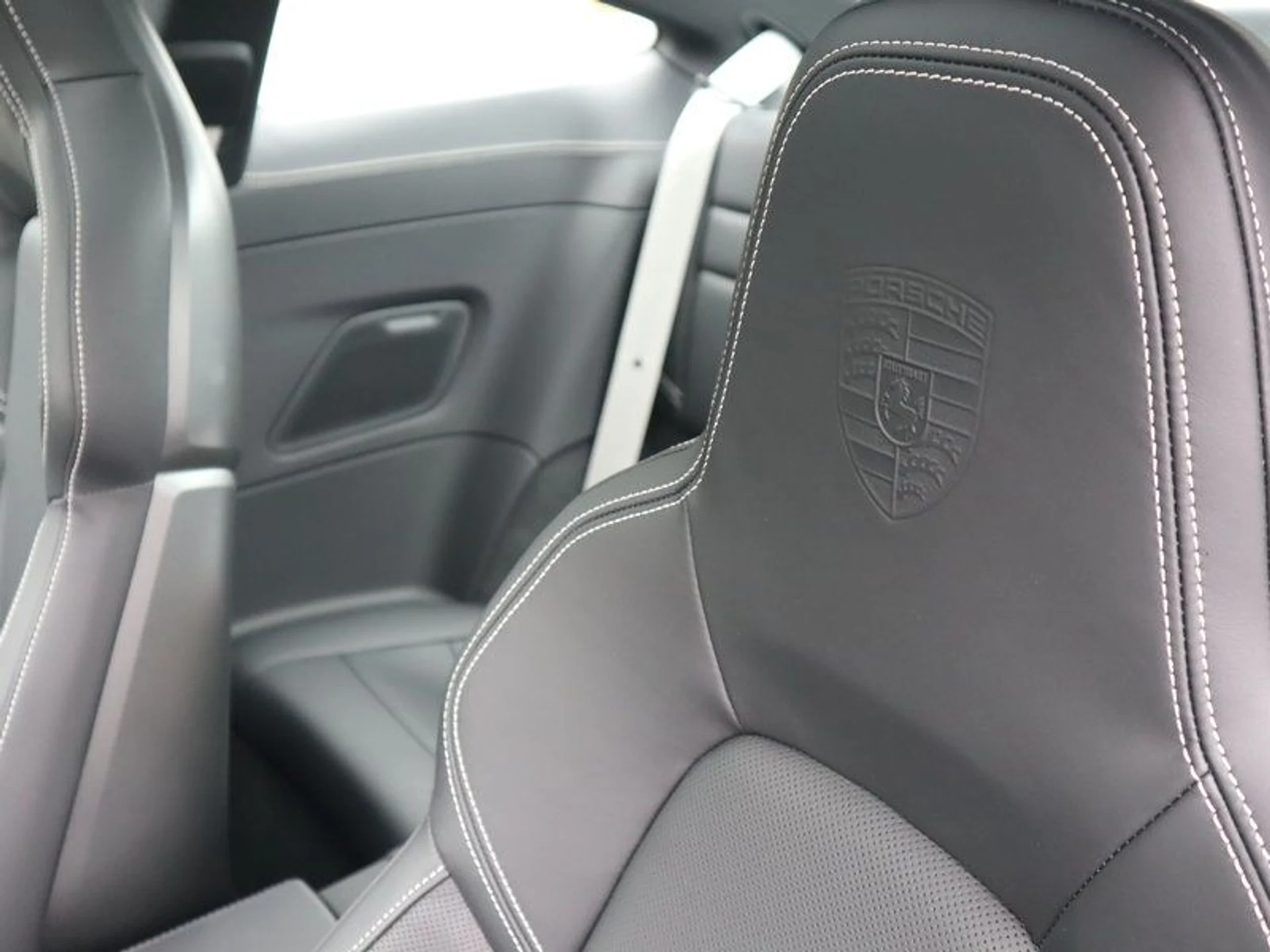 mph020_2454252755_36864873_03228_e20a7630fdcf84003fec36ea302b5097_31f1aac501